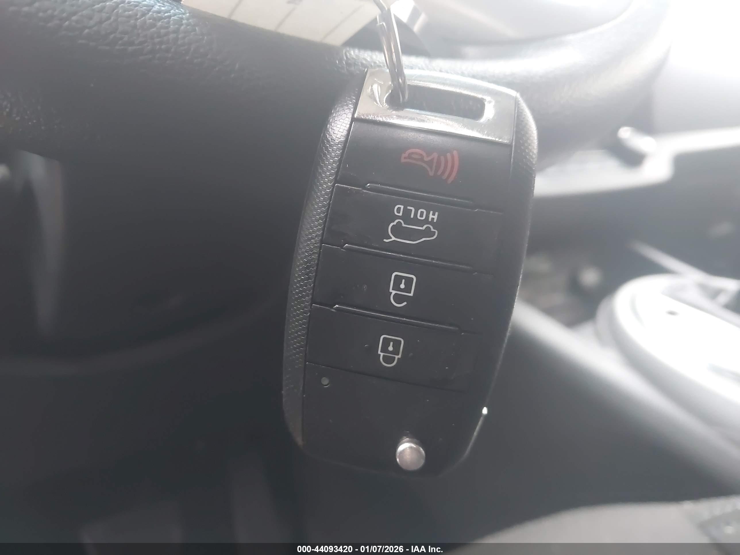 KIA SPORTAGE image 11