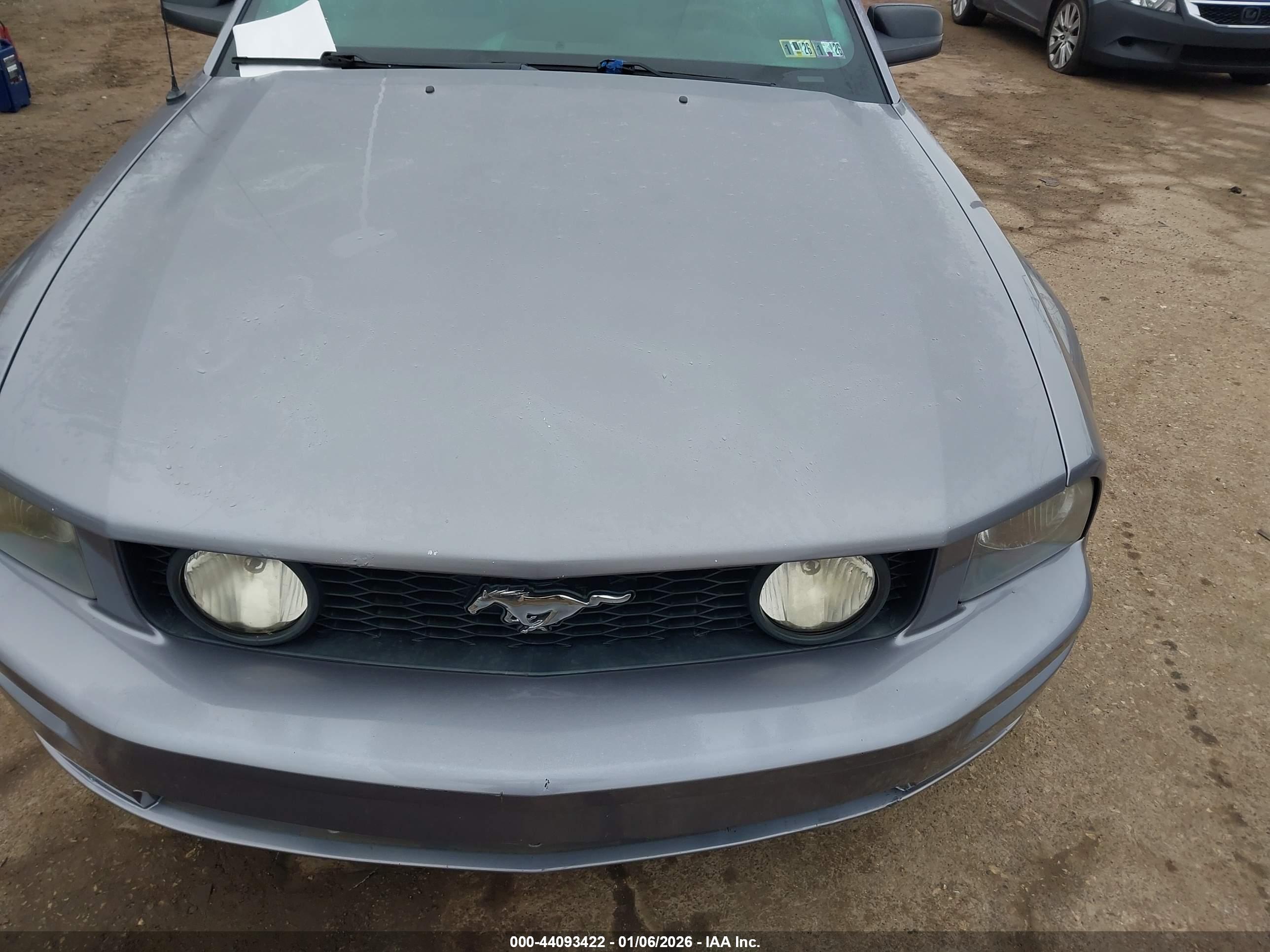FORD MUSTANG image 6