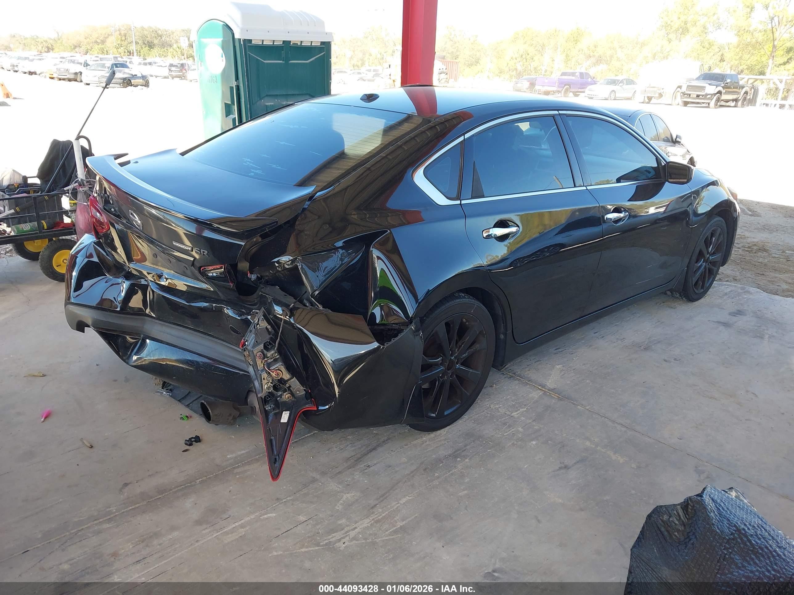 NISSAN ALTIMA image 4