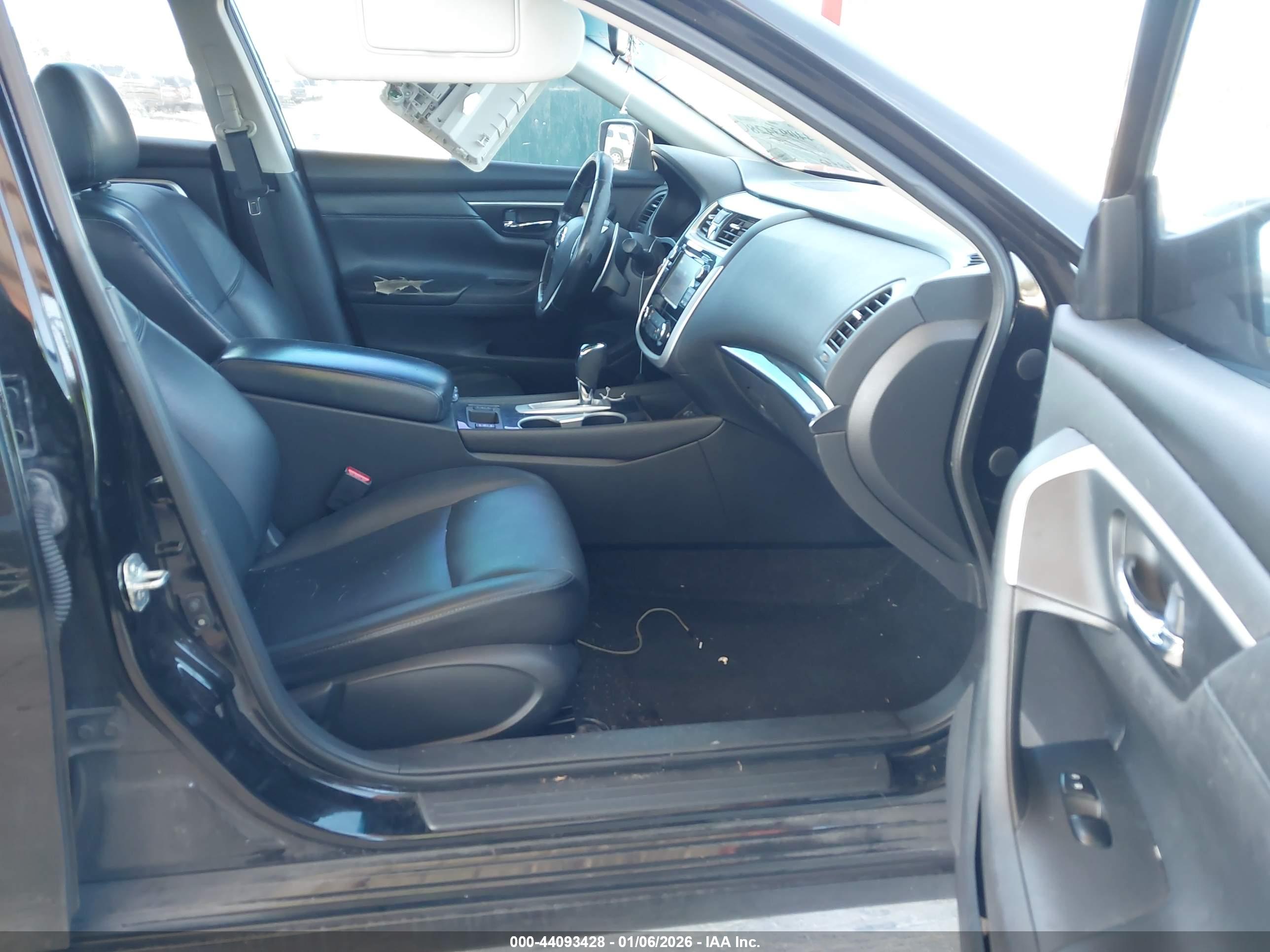 NISSAN ALTIMA image 5