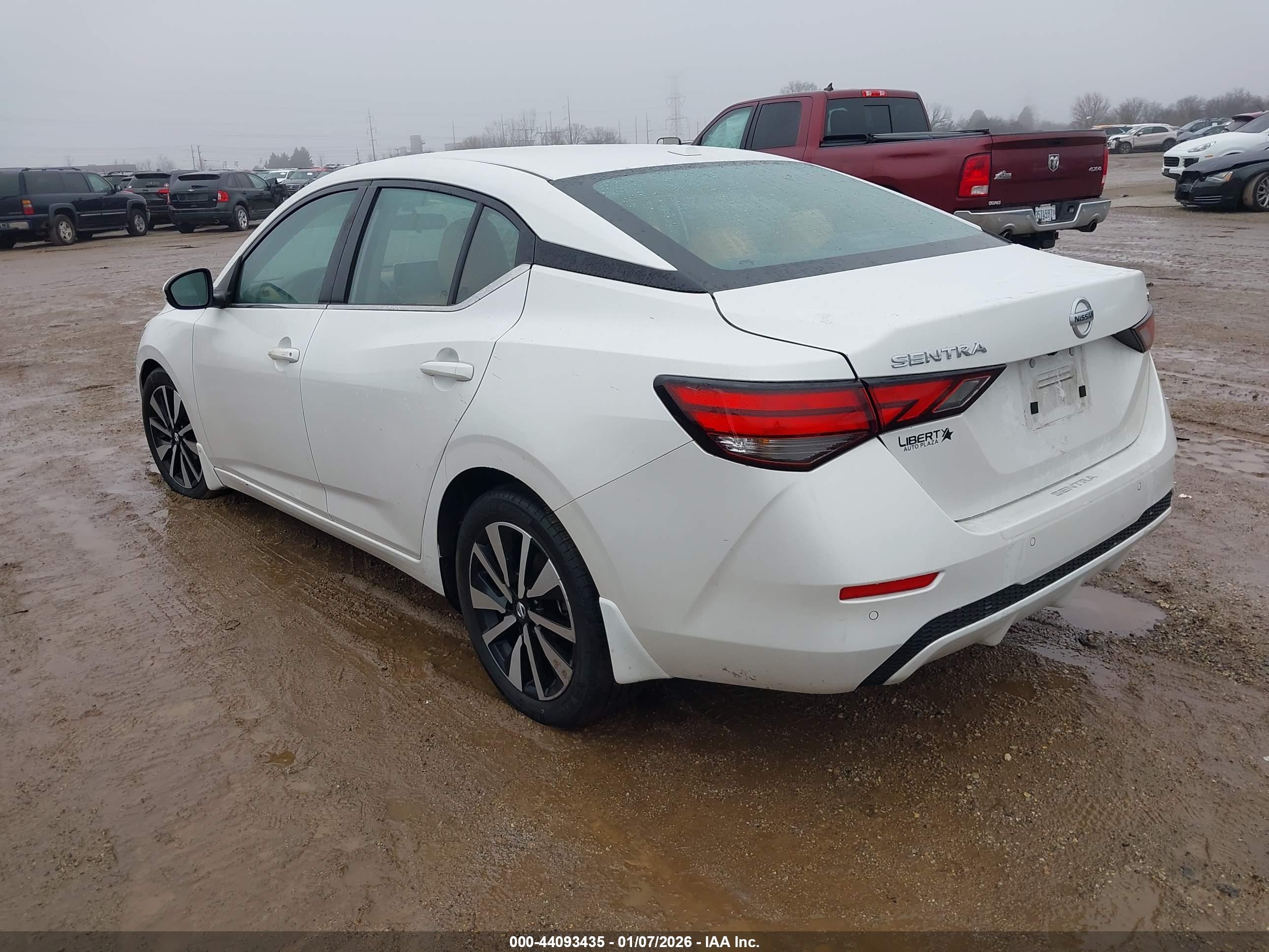 NISSAN SENTRA image 3