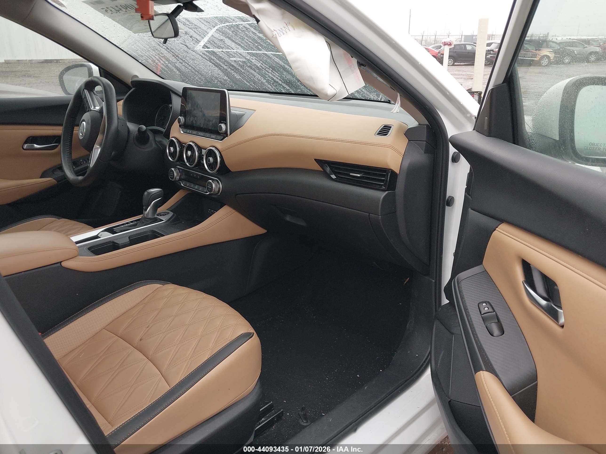 NISSAN SENTRA image 5