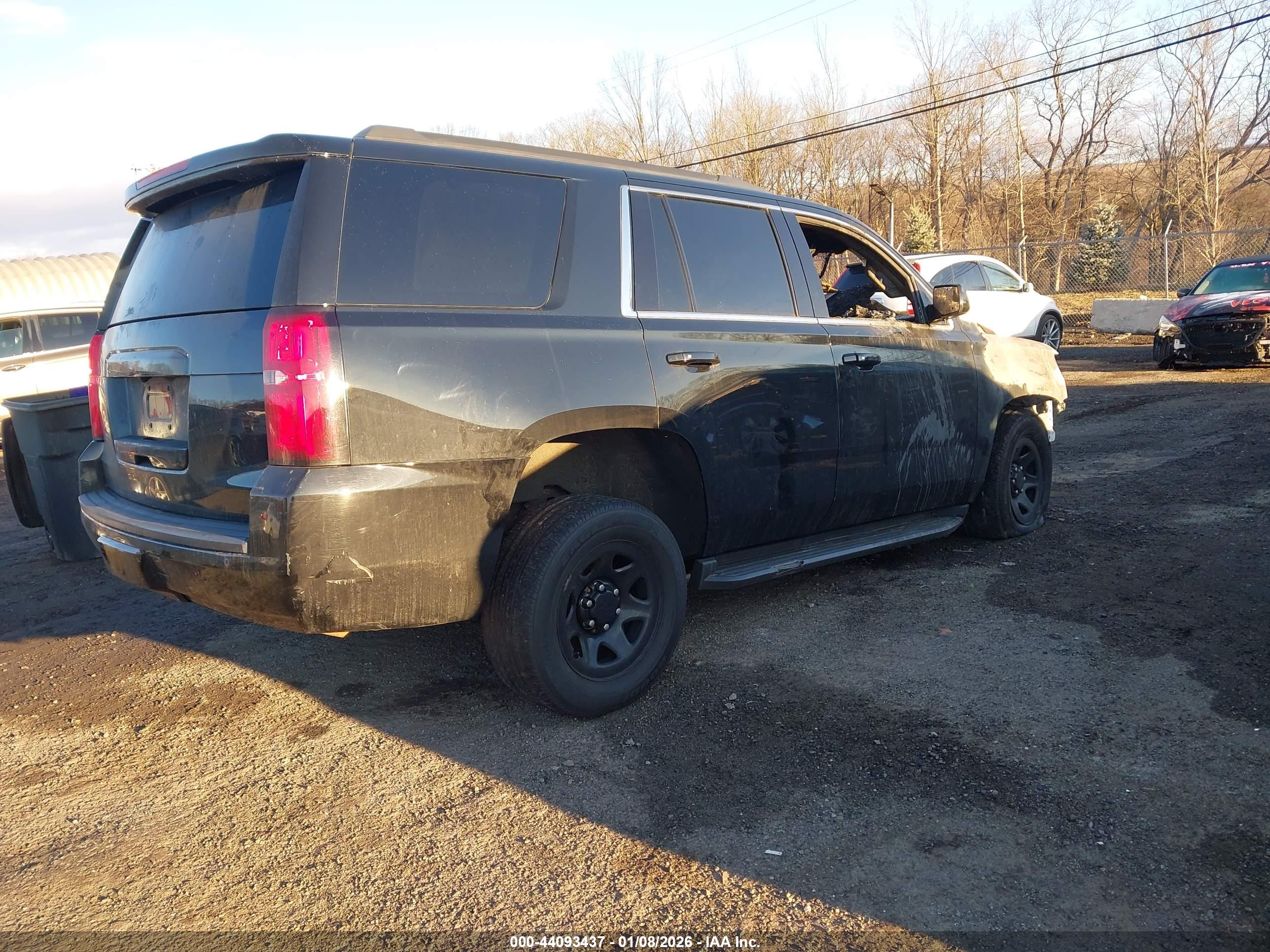 CHEVROLET TAHOE image 4