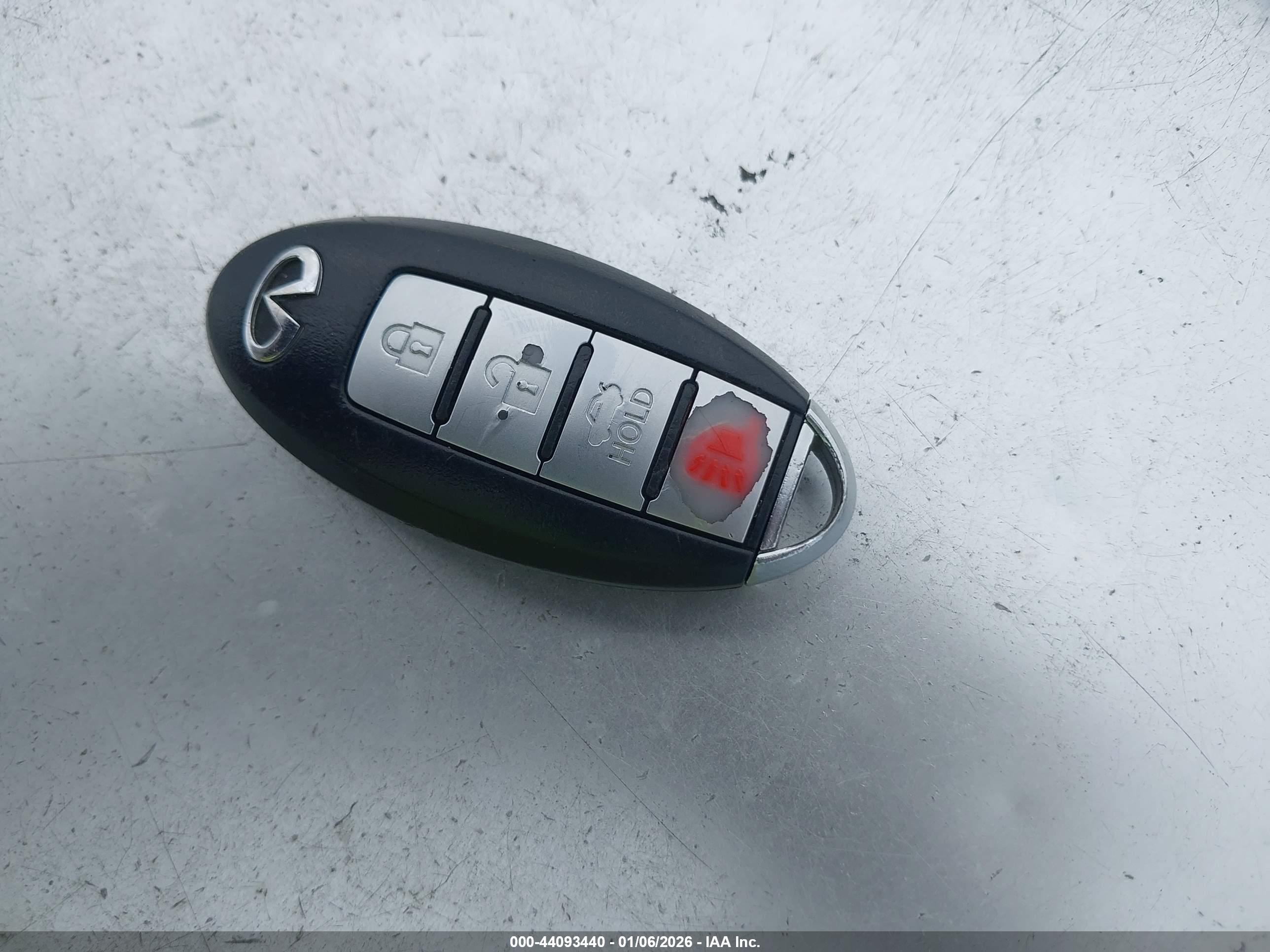 INFINITI Q40 image 11