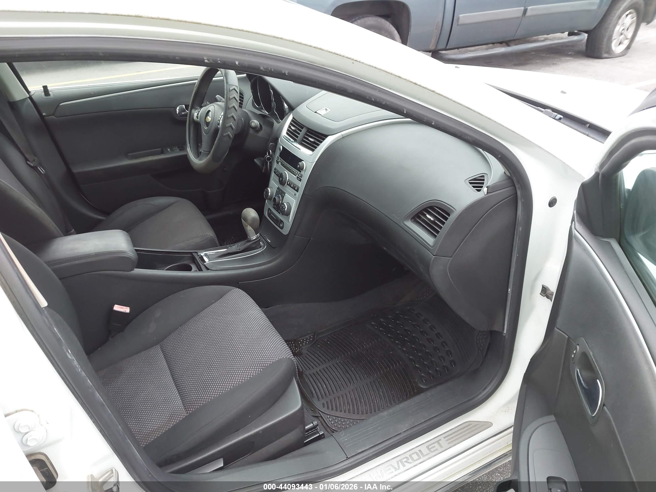 CHEVROLET MALIBU image 5