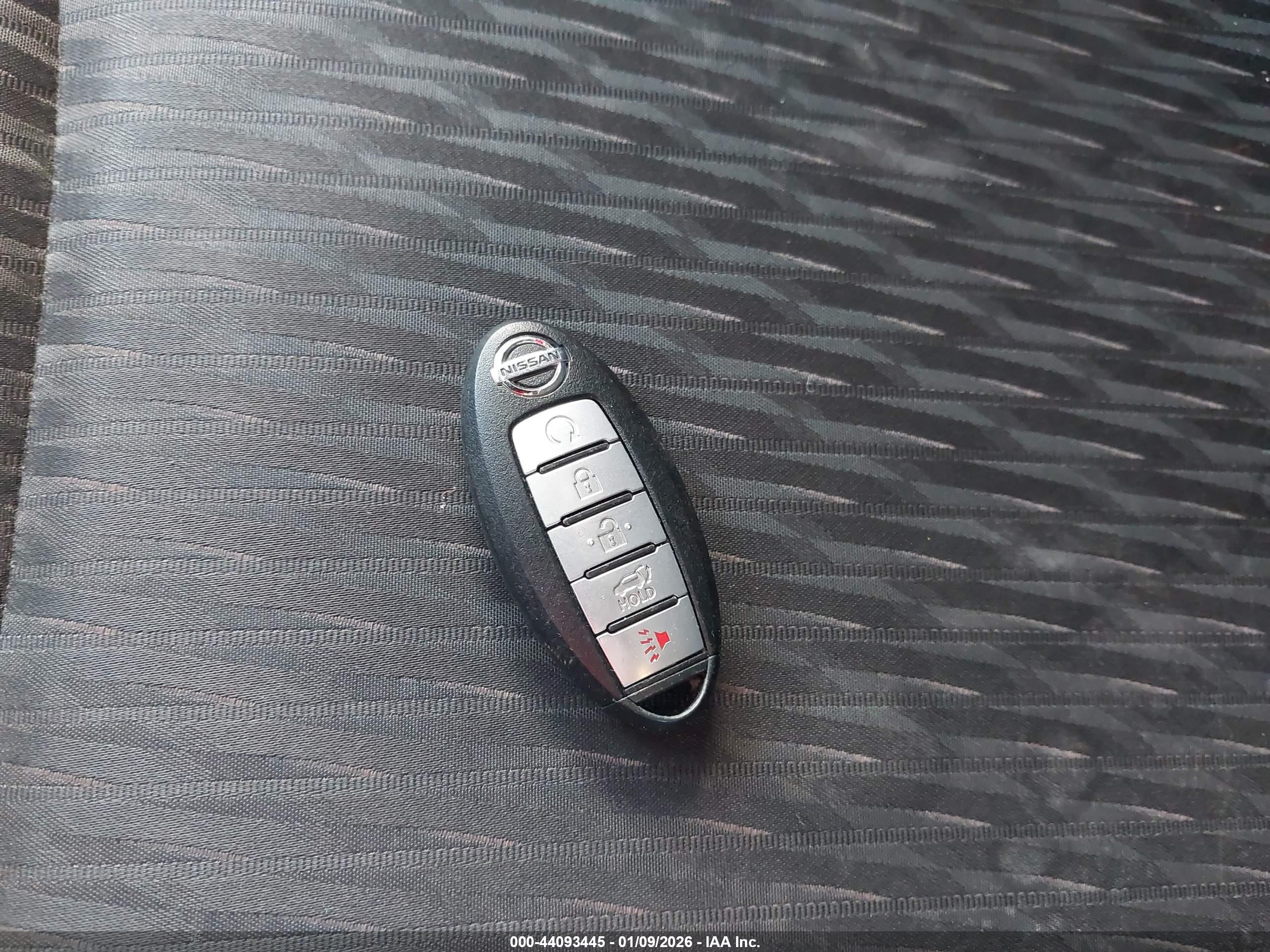 NISSAN ROGUE image 11