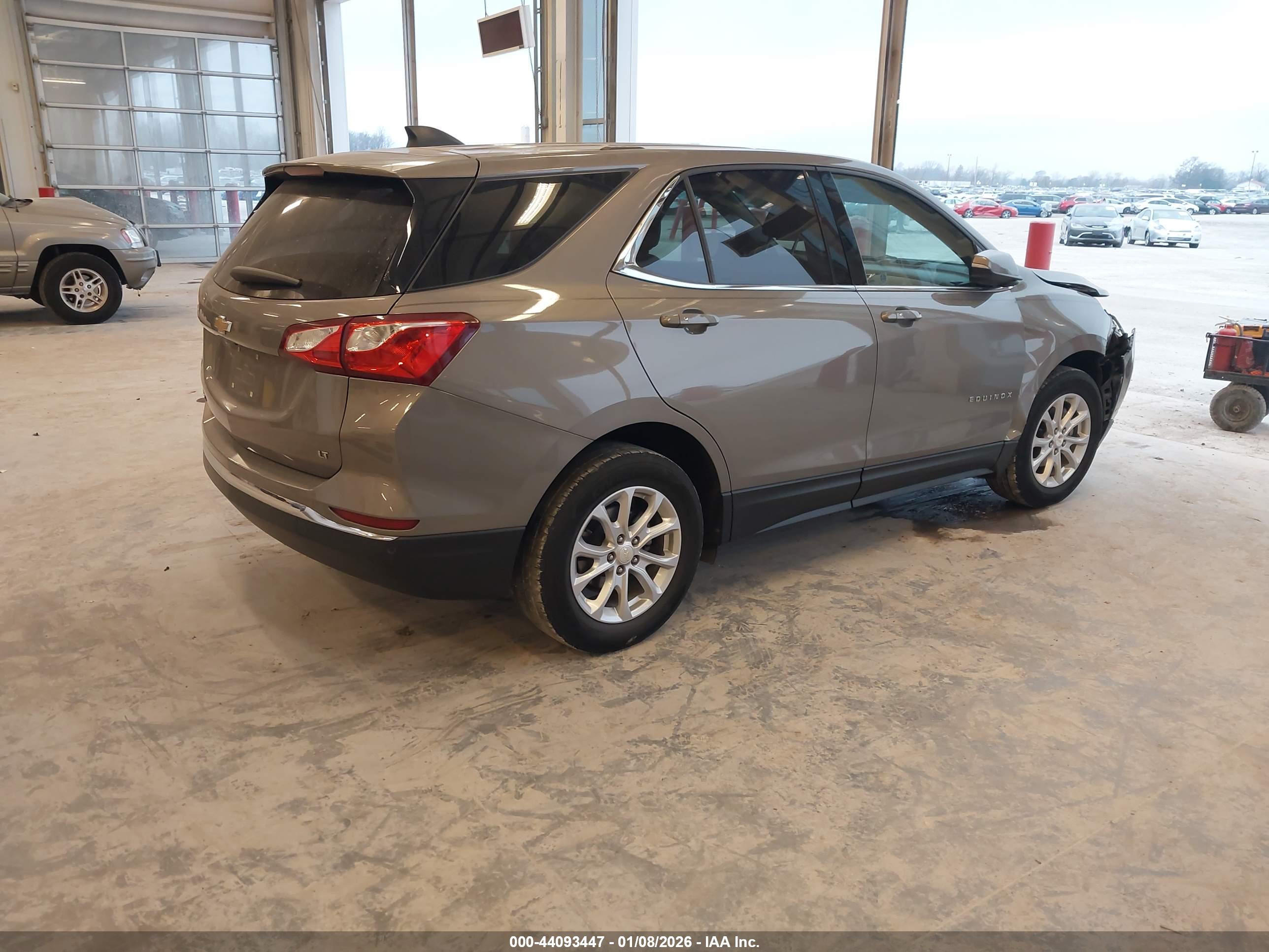 CHEVROLET EQUINOX image 4
