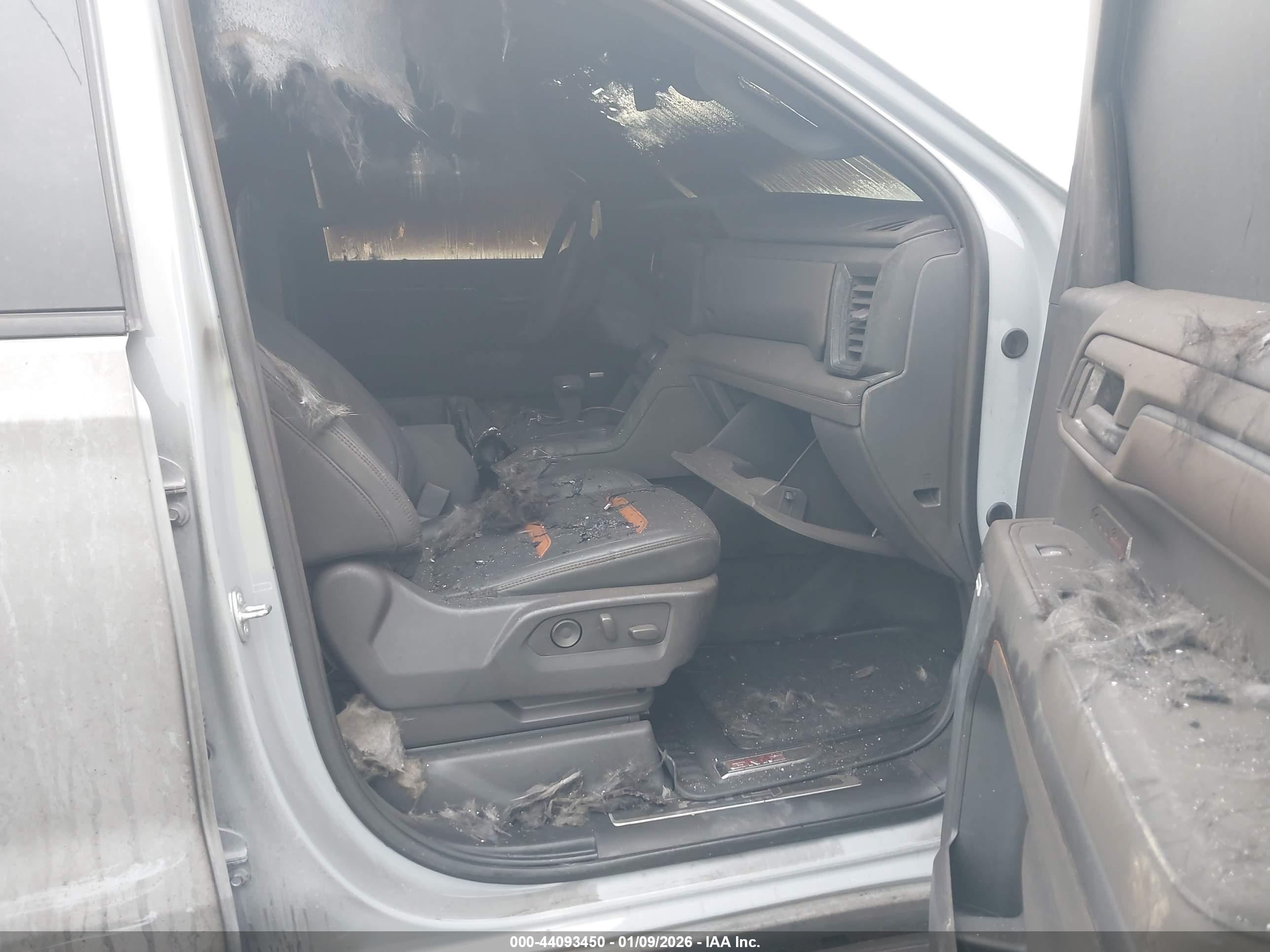 GMC SIERRA image 5