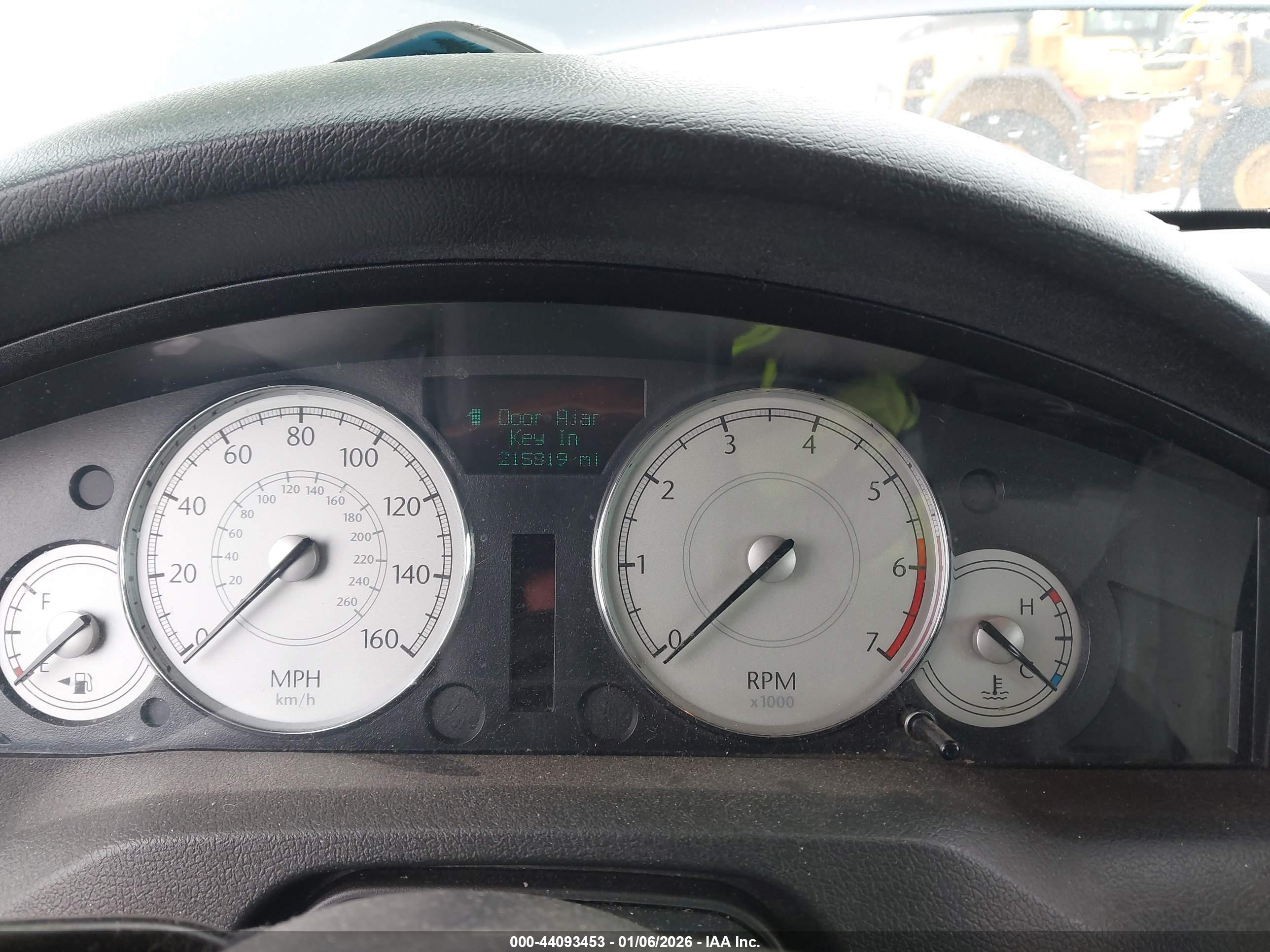 CHRYSLER 300C image 7