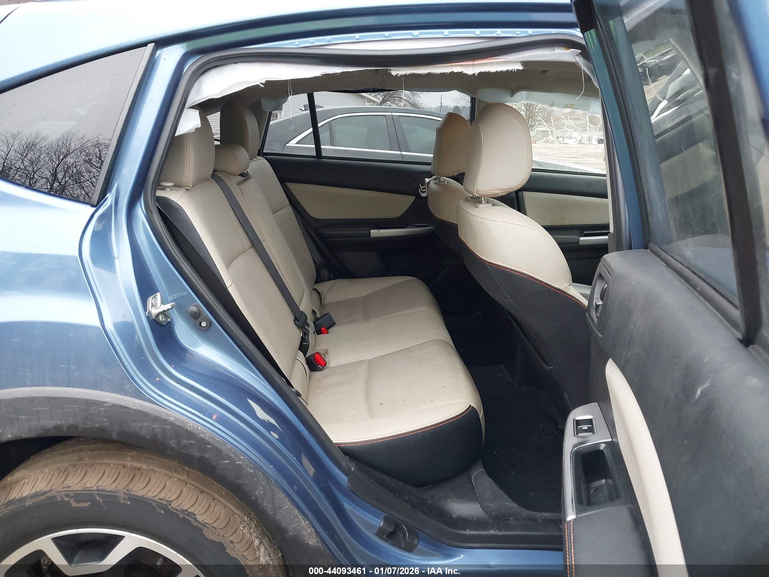 SUBARU CROSSTREK image 8