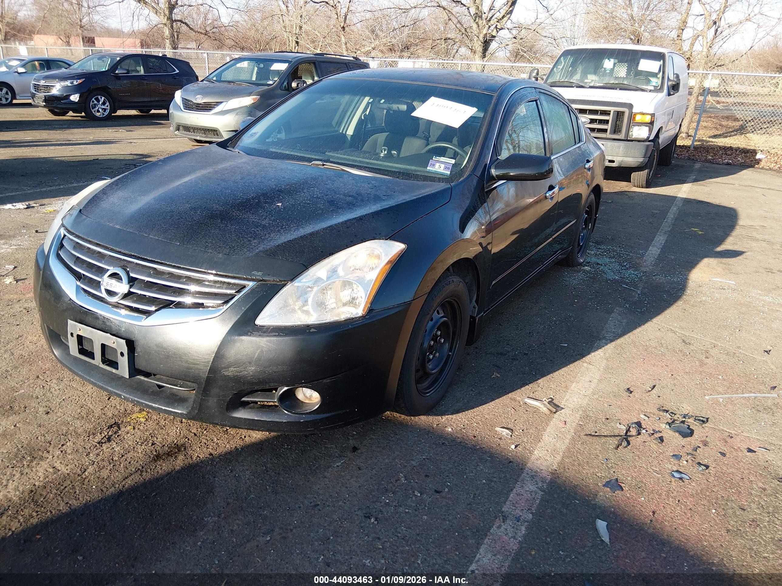 NISSAN ALTIMA image 2