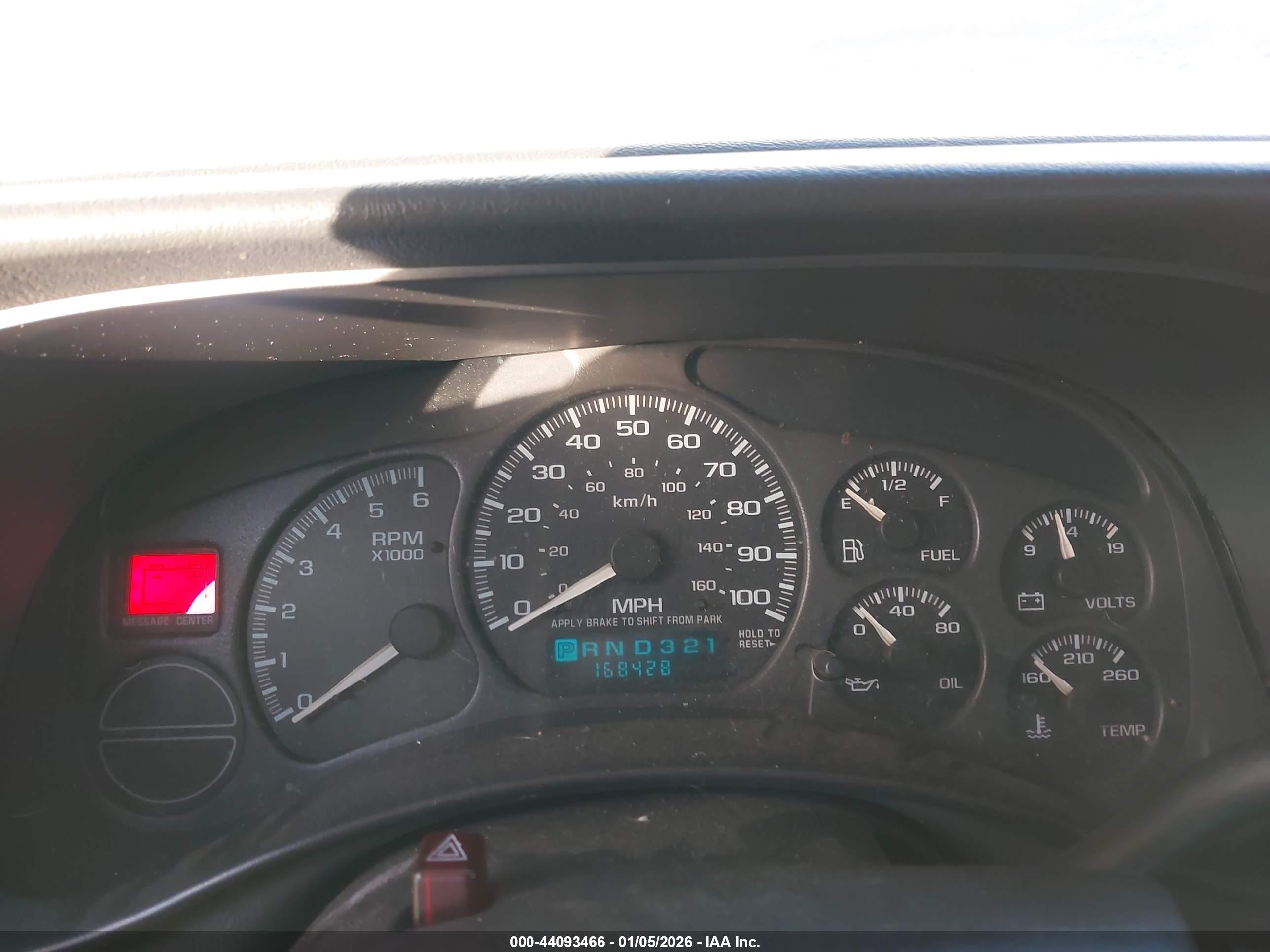 CHEVROLET SILVERADO image 7