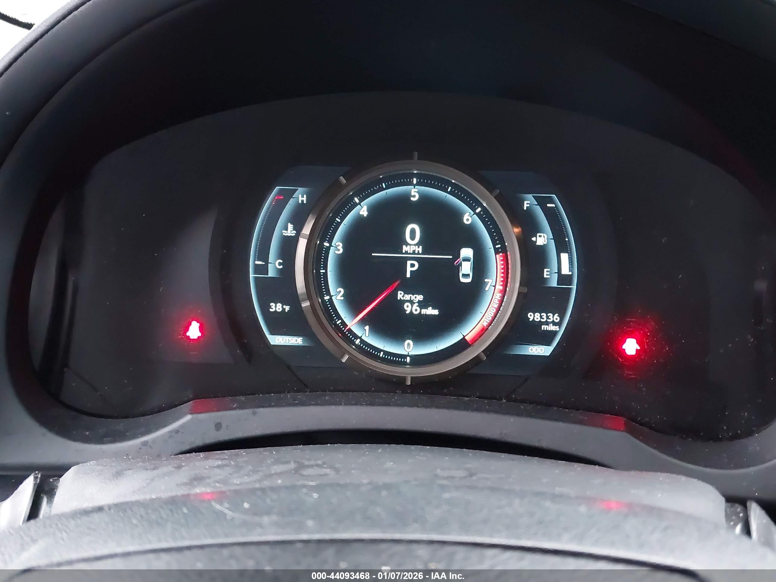 LEXUS IS image 7