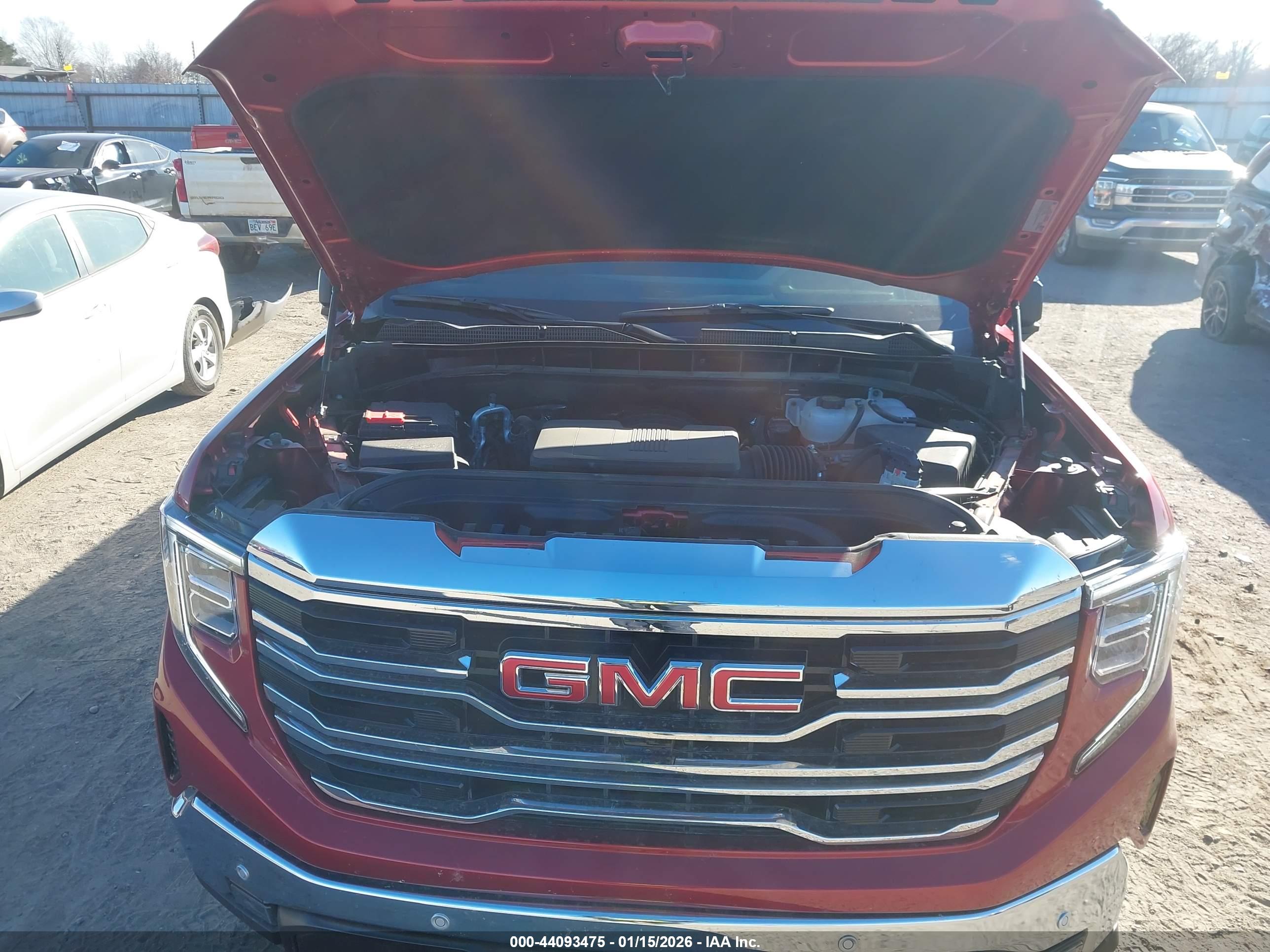 GMC SIERRA image 10