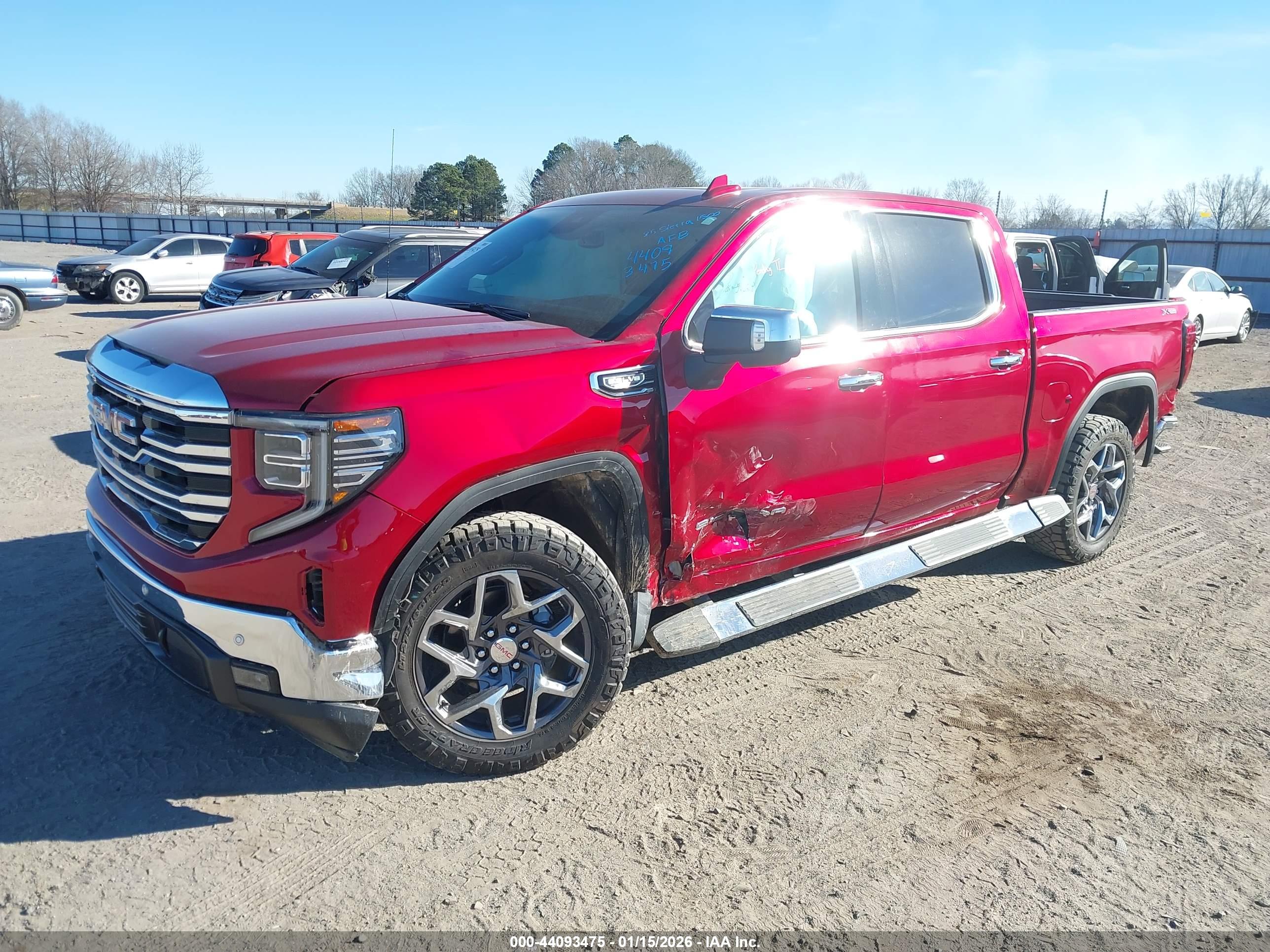 GMC SIERRA image 2