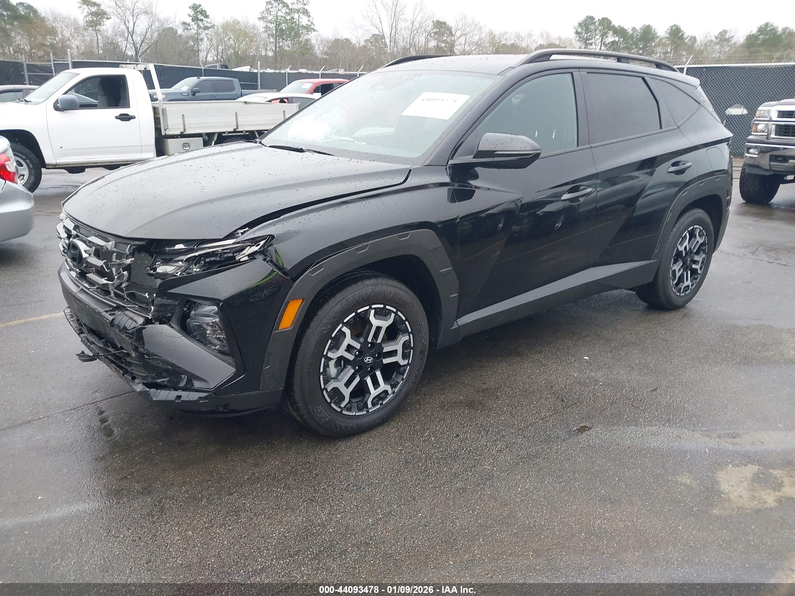 HYUNDAI TUCSON image 2