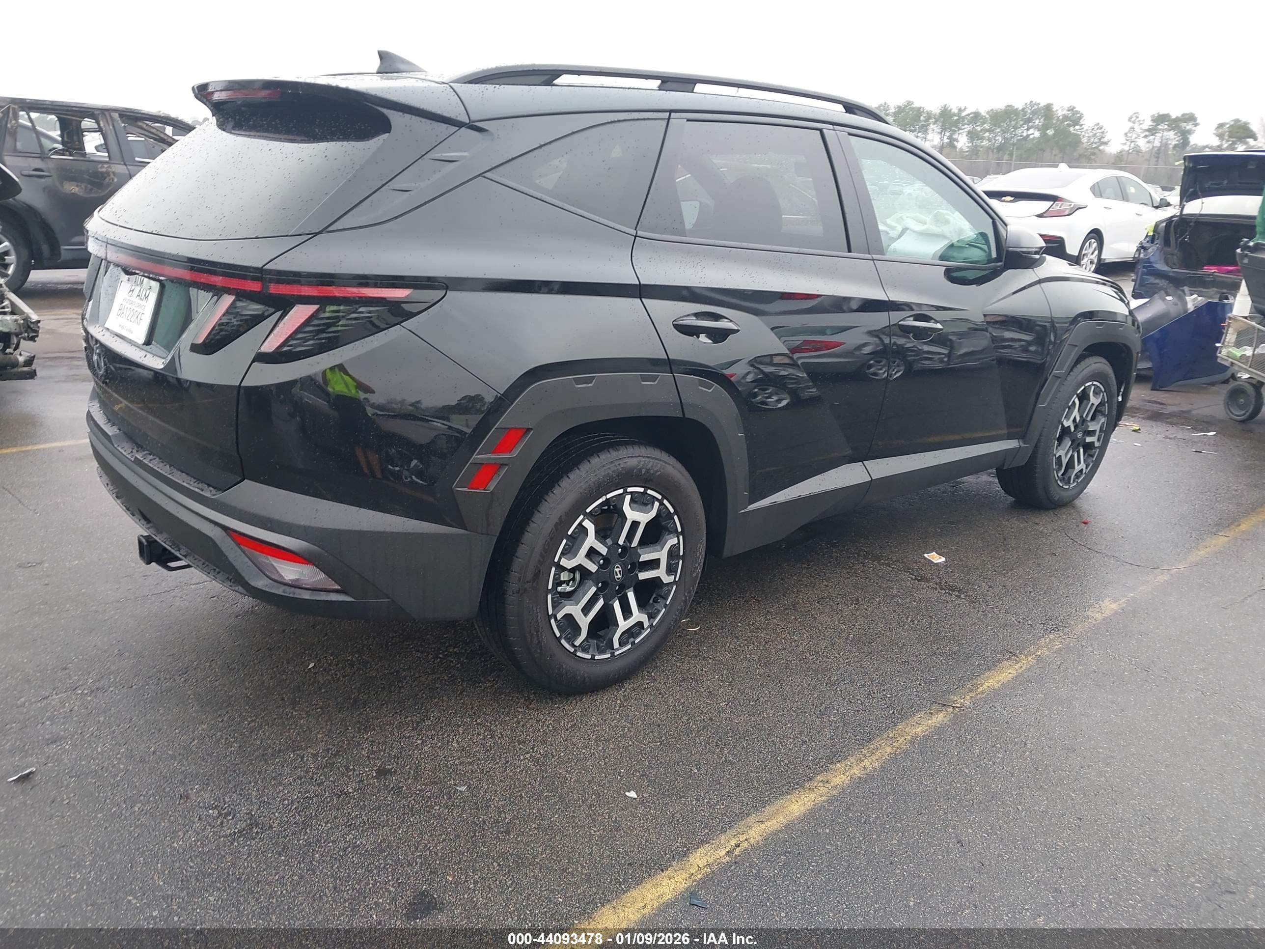 HYUNDAI TUCSON image 4