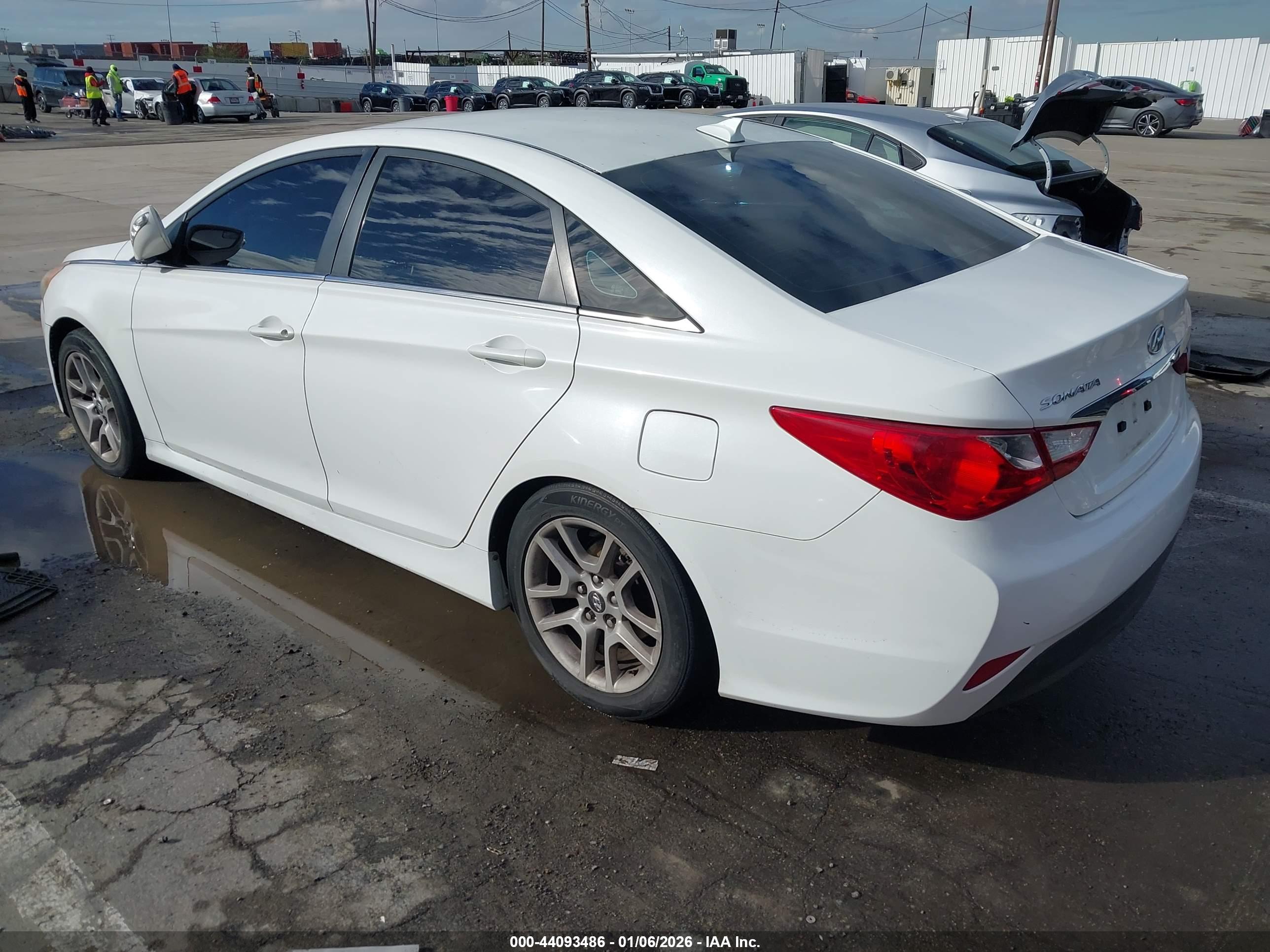 HYUNDAI SONATA image 3