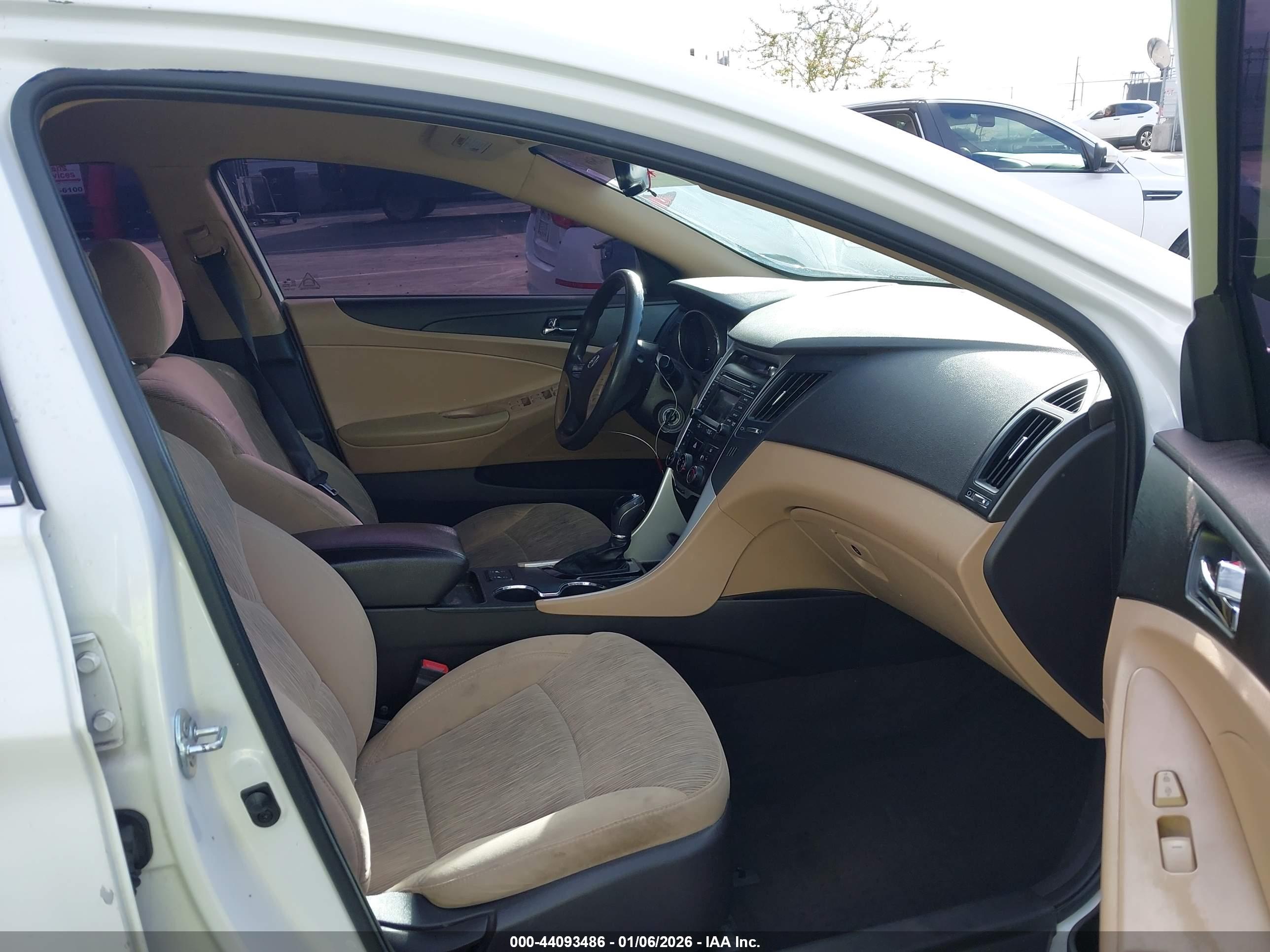 HYUNDAI SONATA image 5