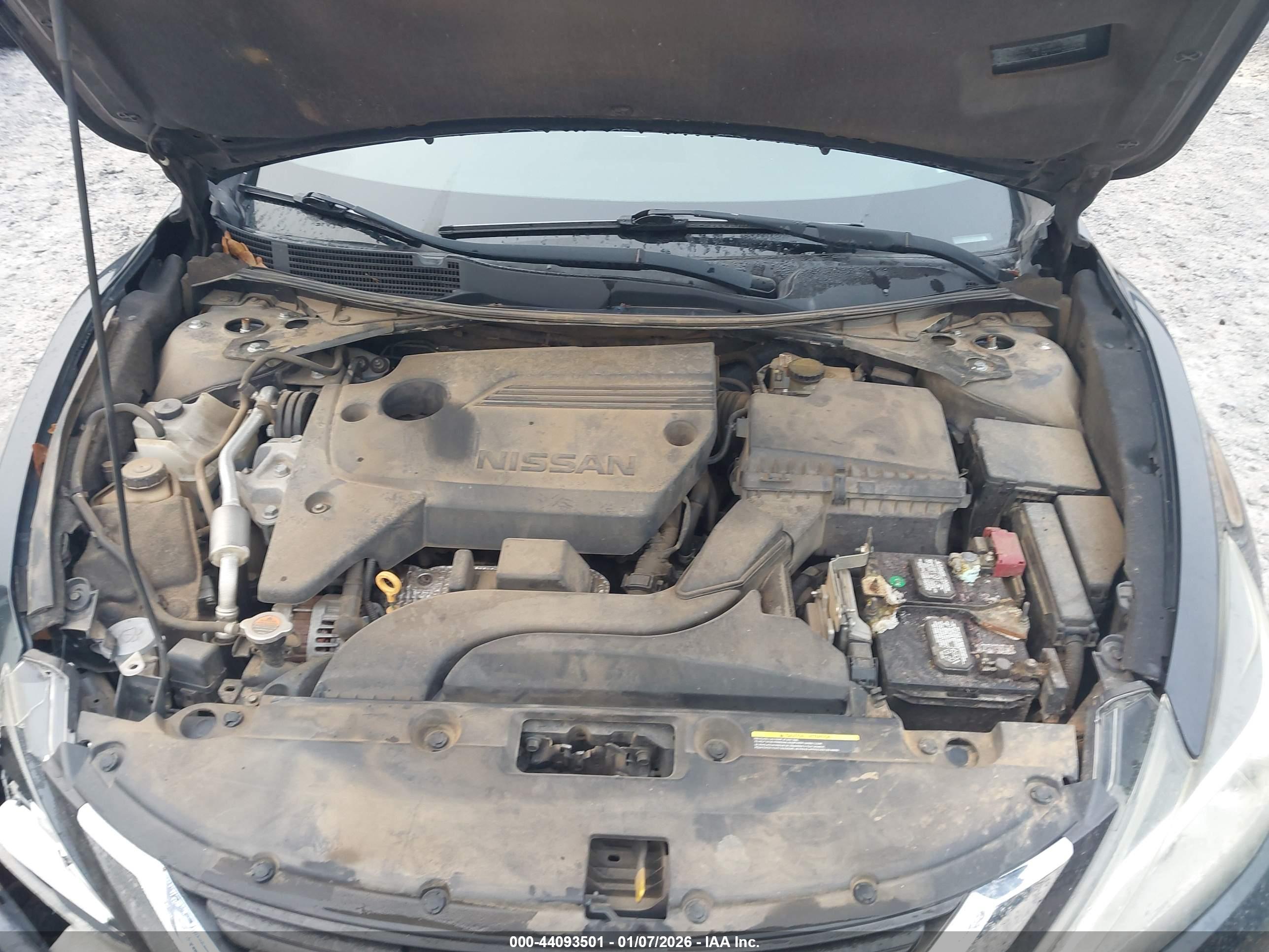 NISSAN ALTIMA image 10