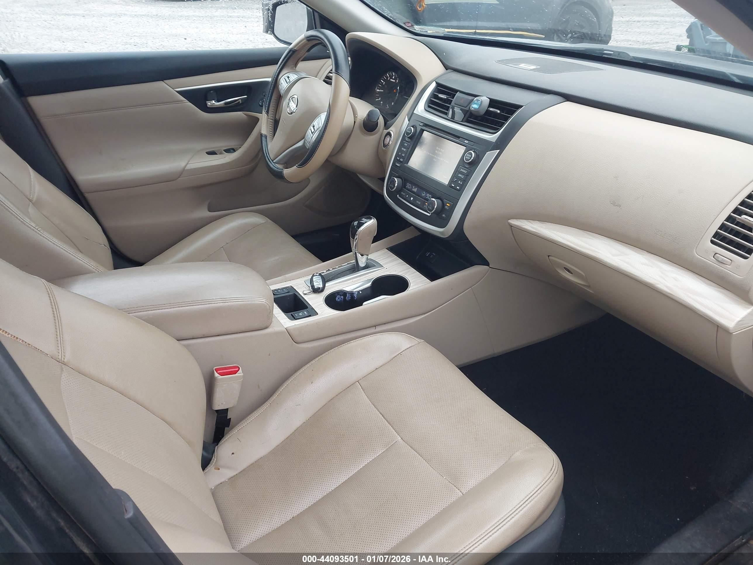 NISSAN ALTIMA image 5