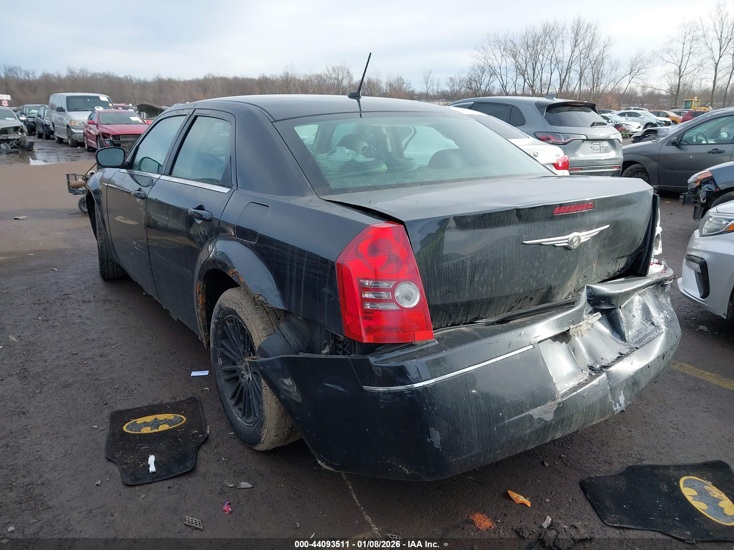 CHRYSLER 300 image 3