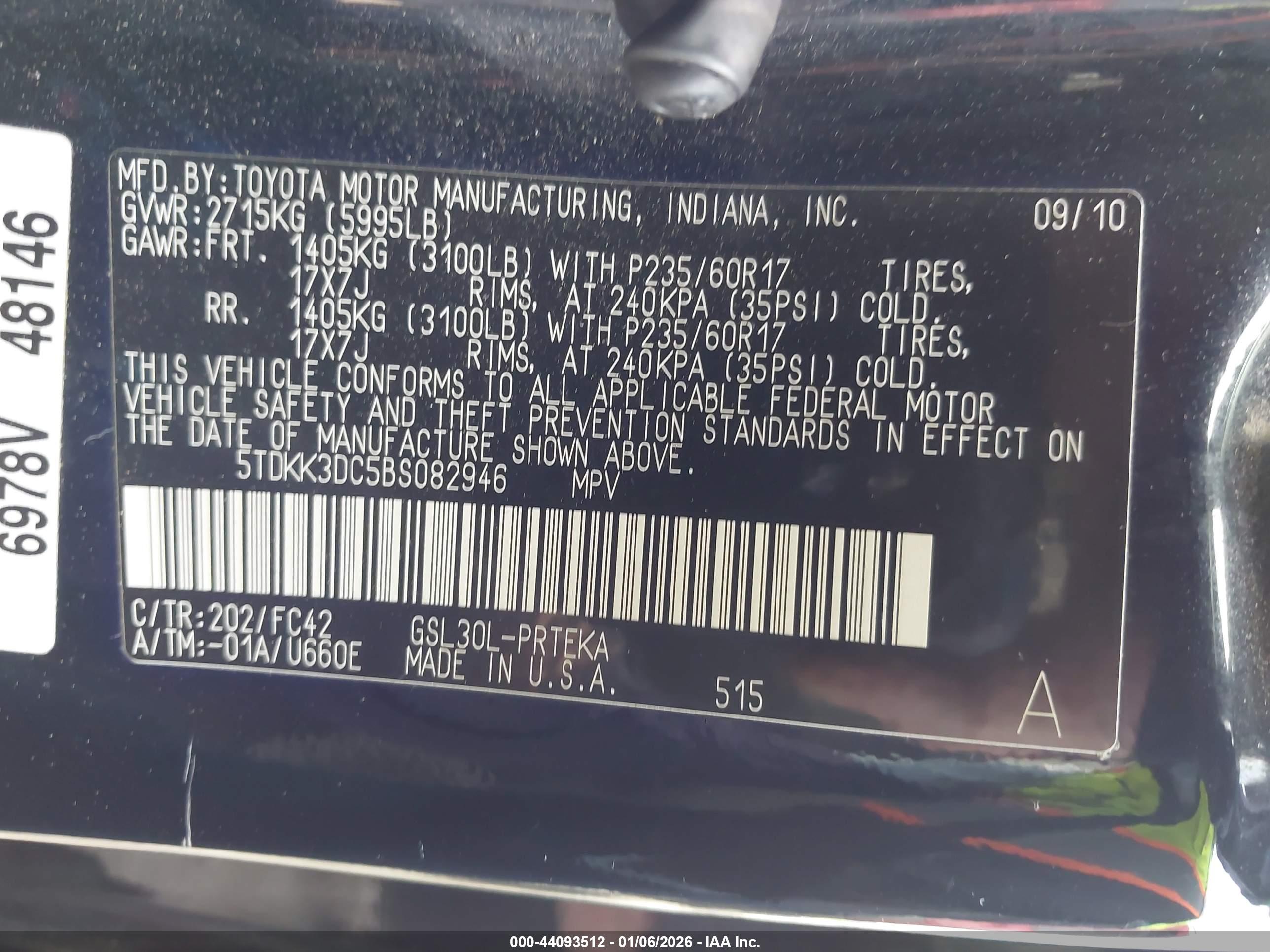 TOYOTA SIENNA image 9