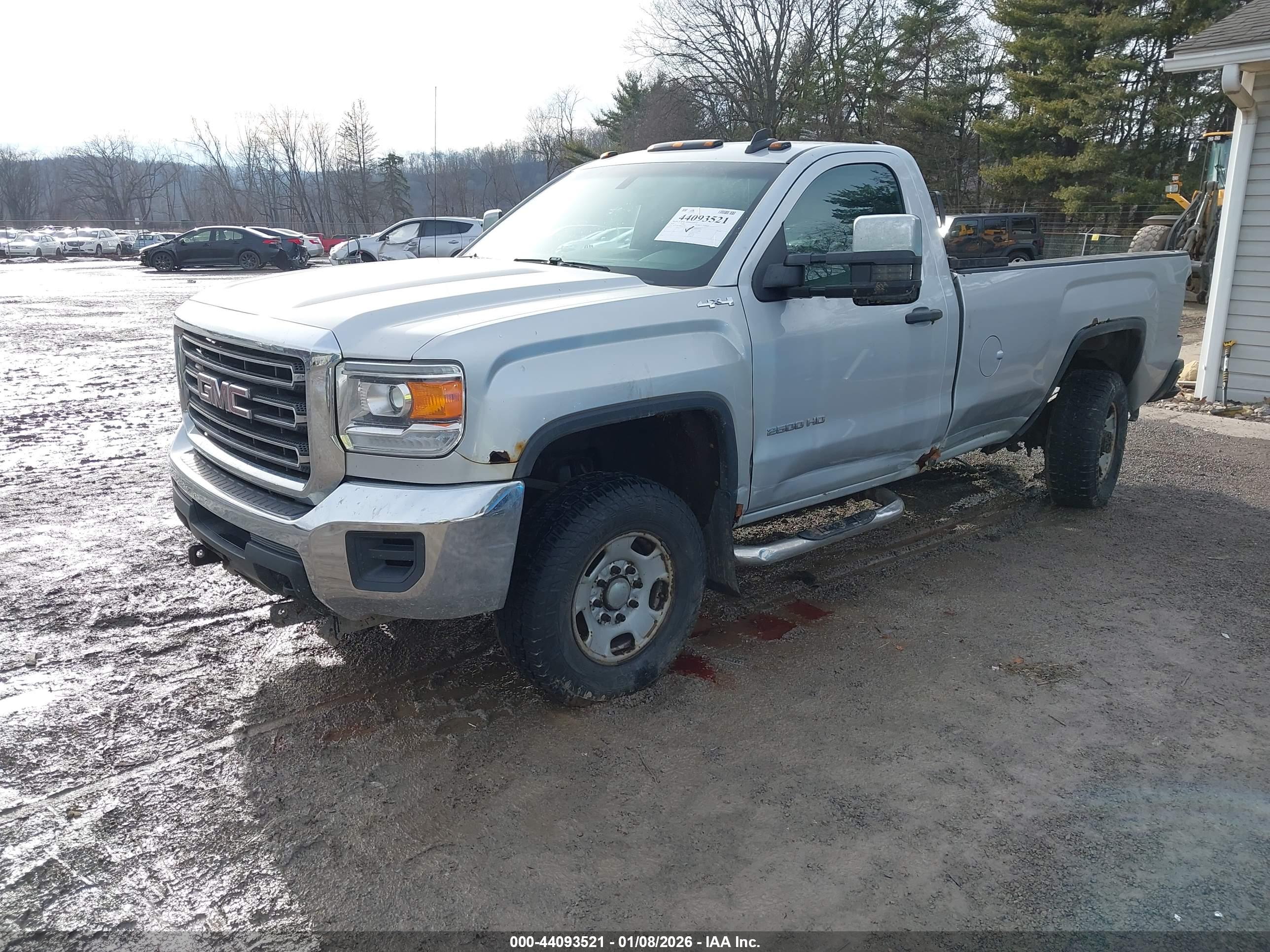 GMC SIERRA image 2