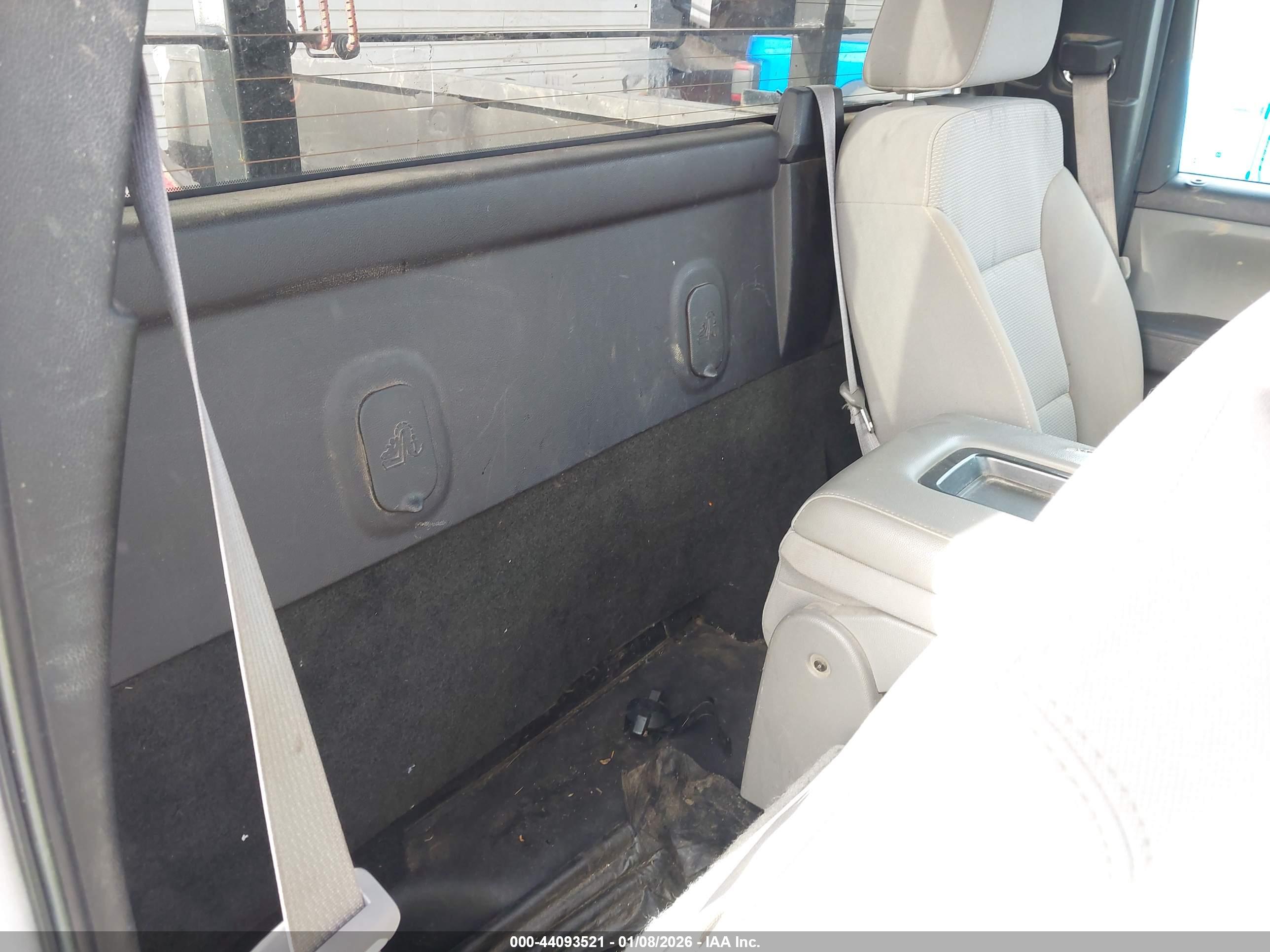 GMC SIERRA image 8