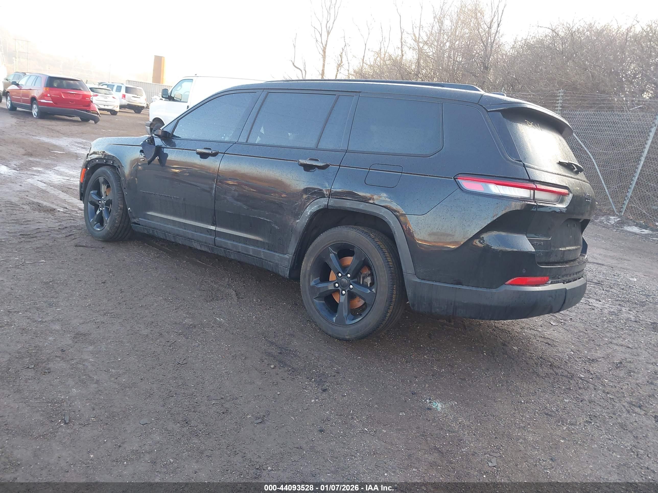 JEEP GRAND image 3