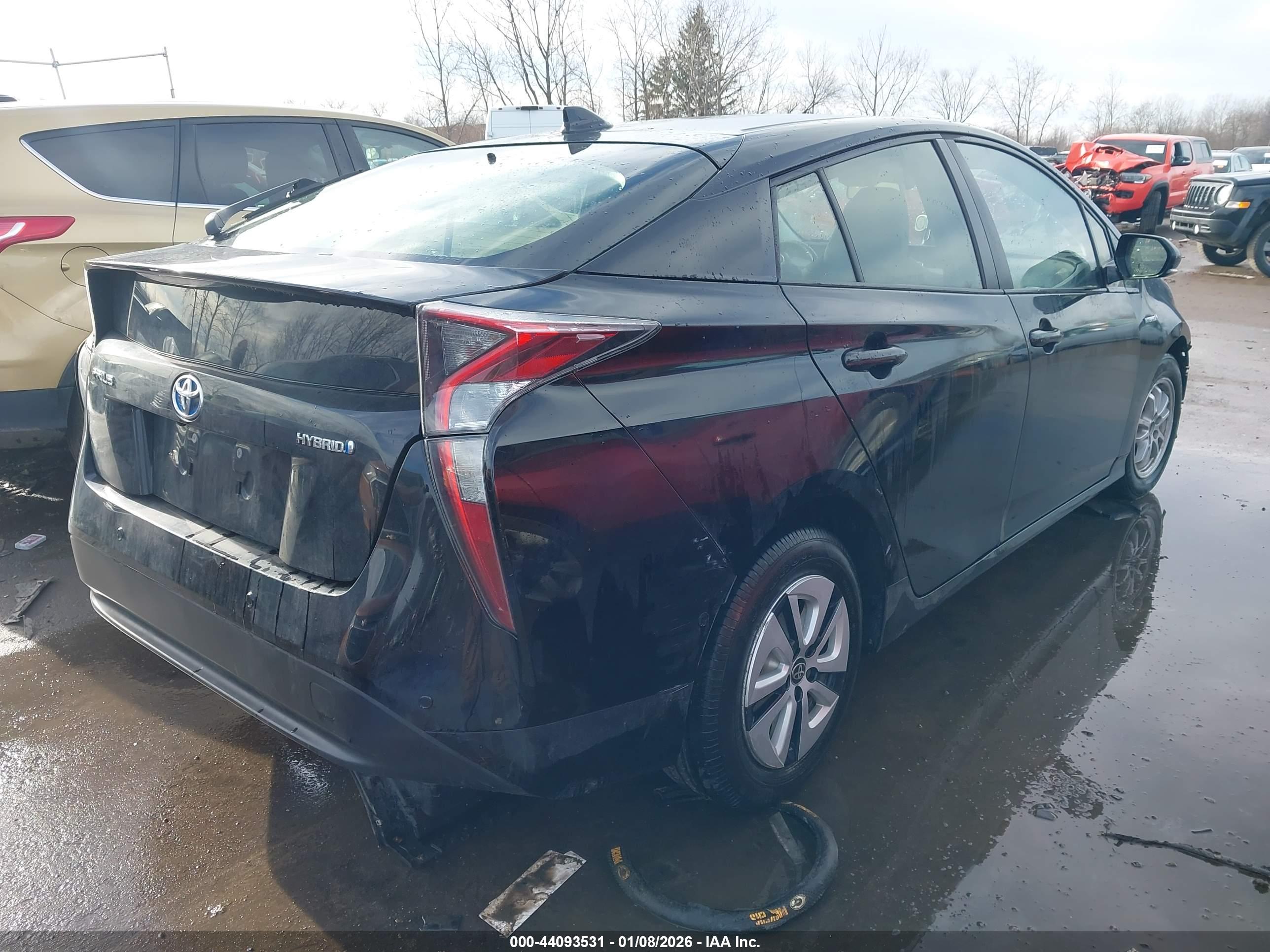TOYOTA PRIUS image 4