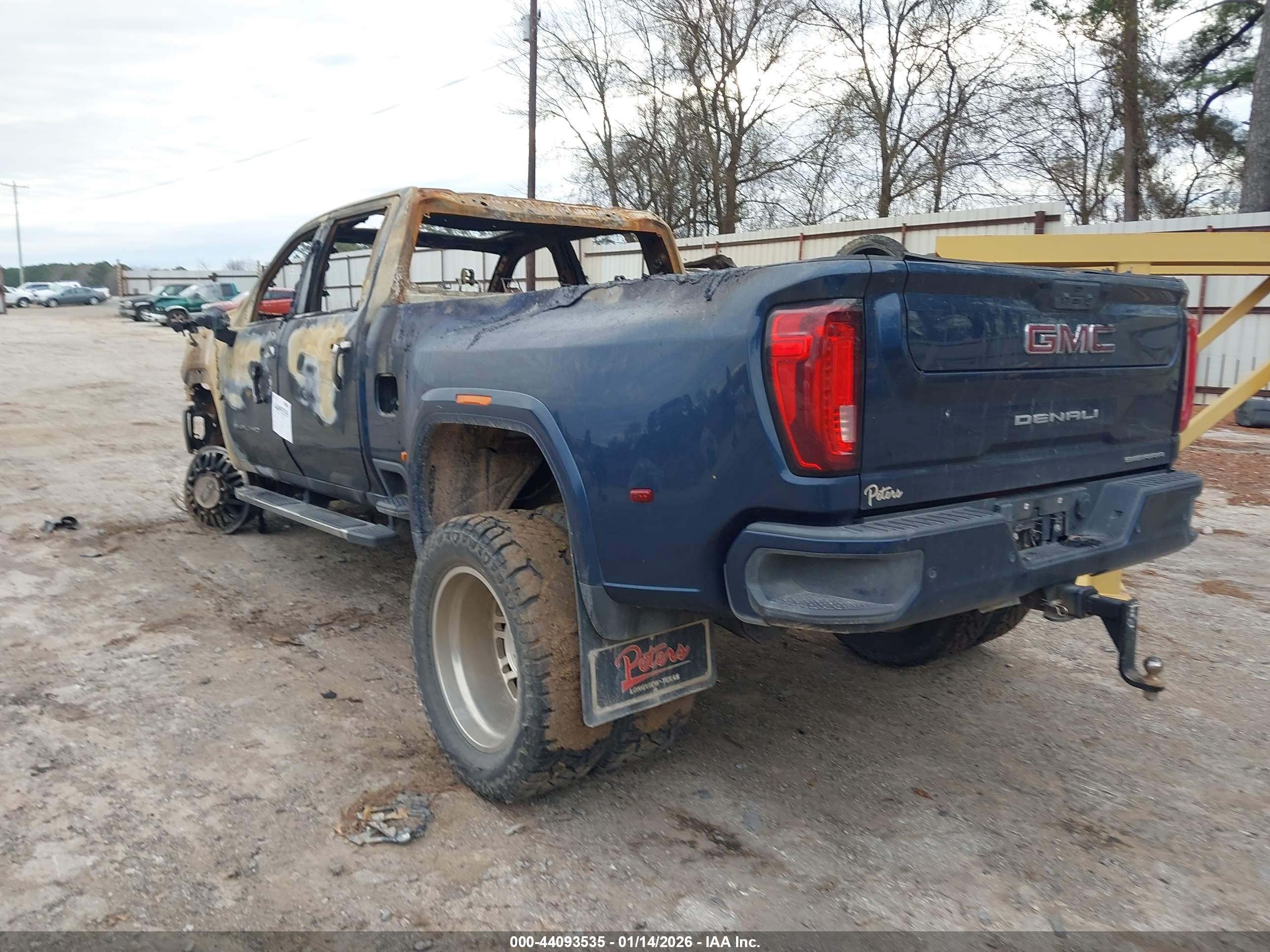 GMC SIERRA image 4