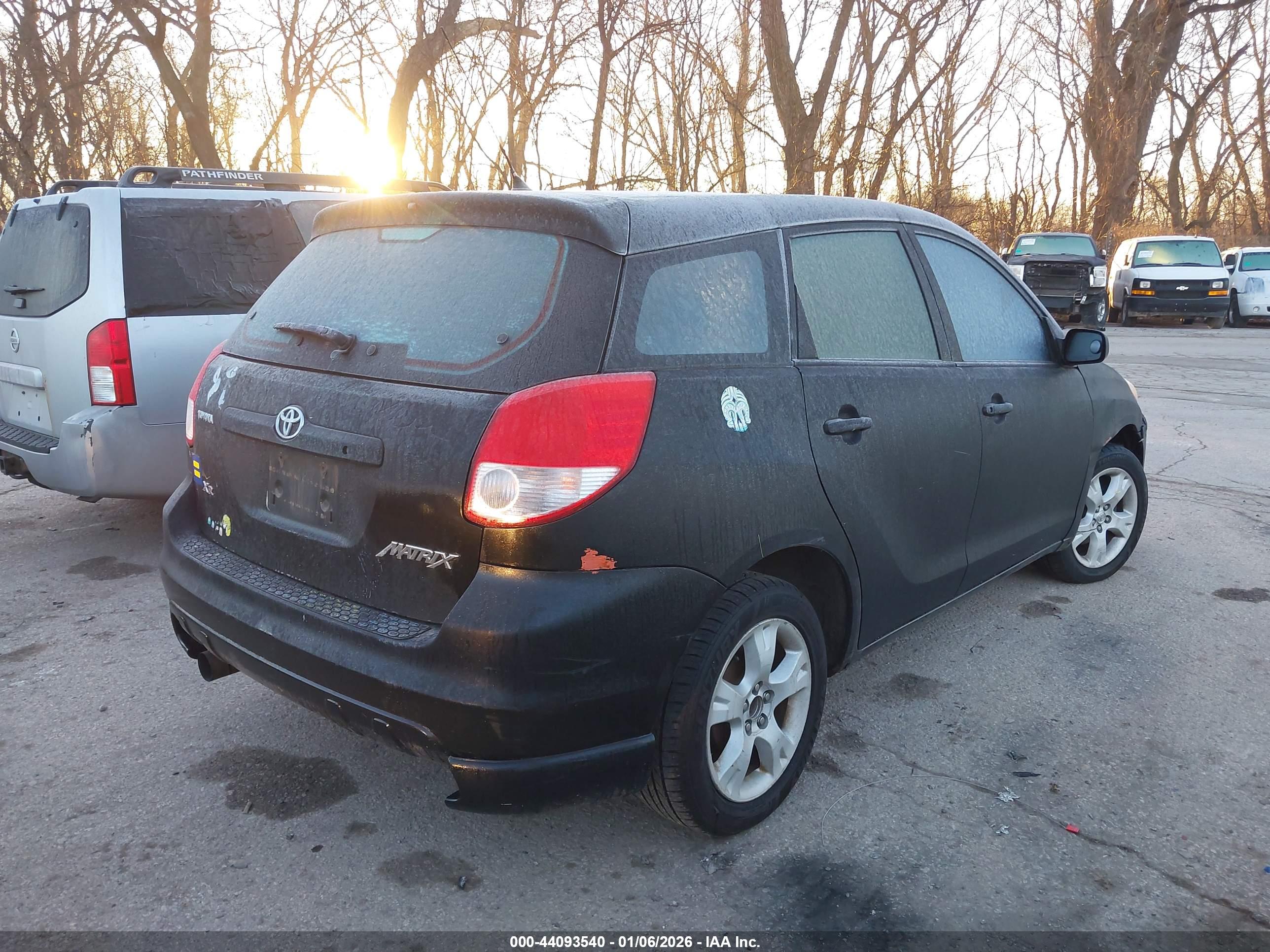 TOYOTA MATRIX image 4
