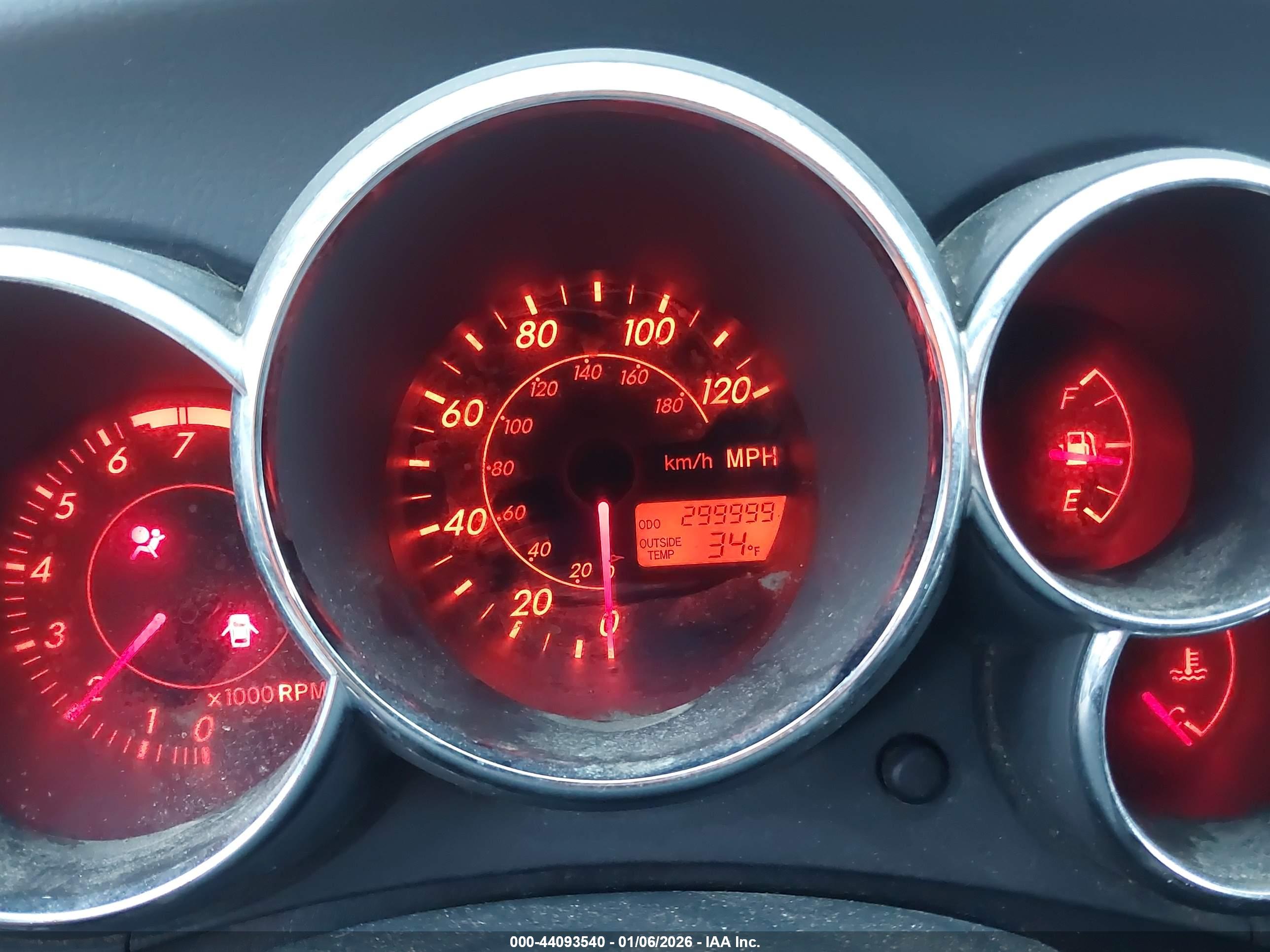 TOYOTA MATRIX image 7