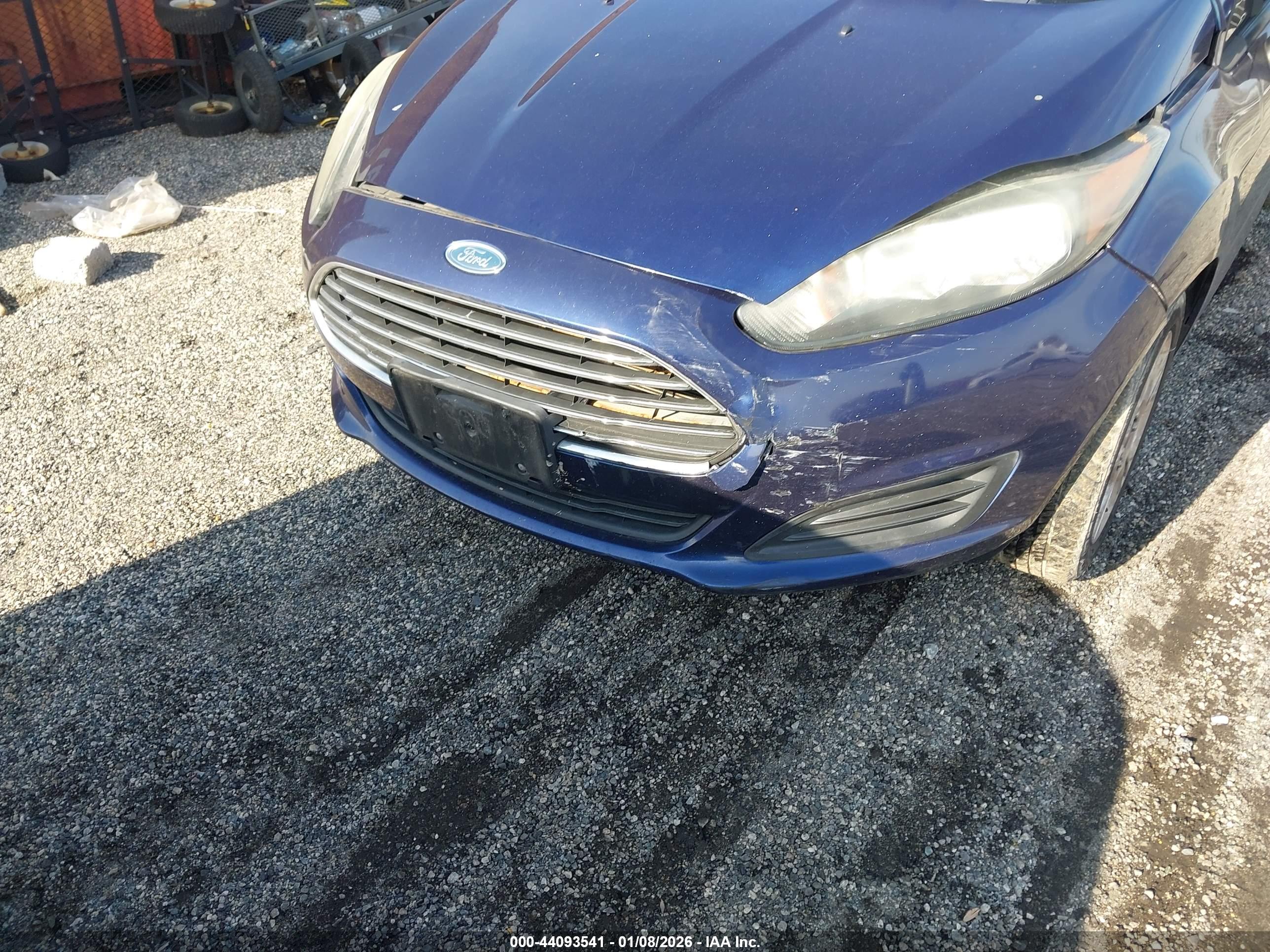 FORD FIESTA image 6