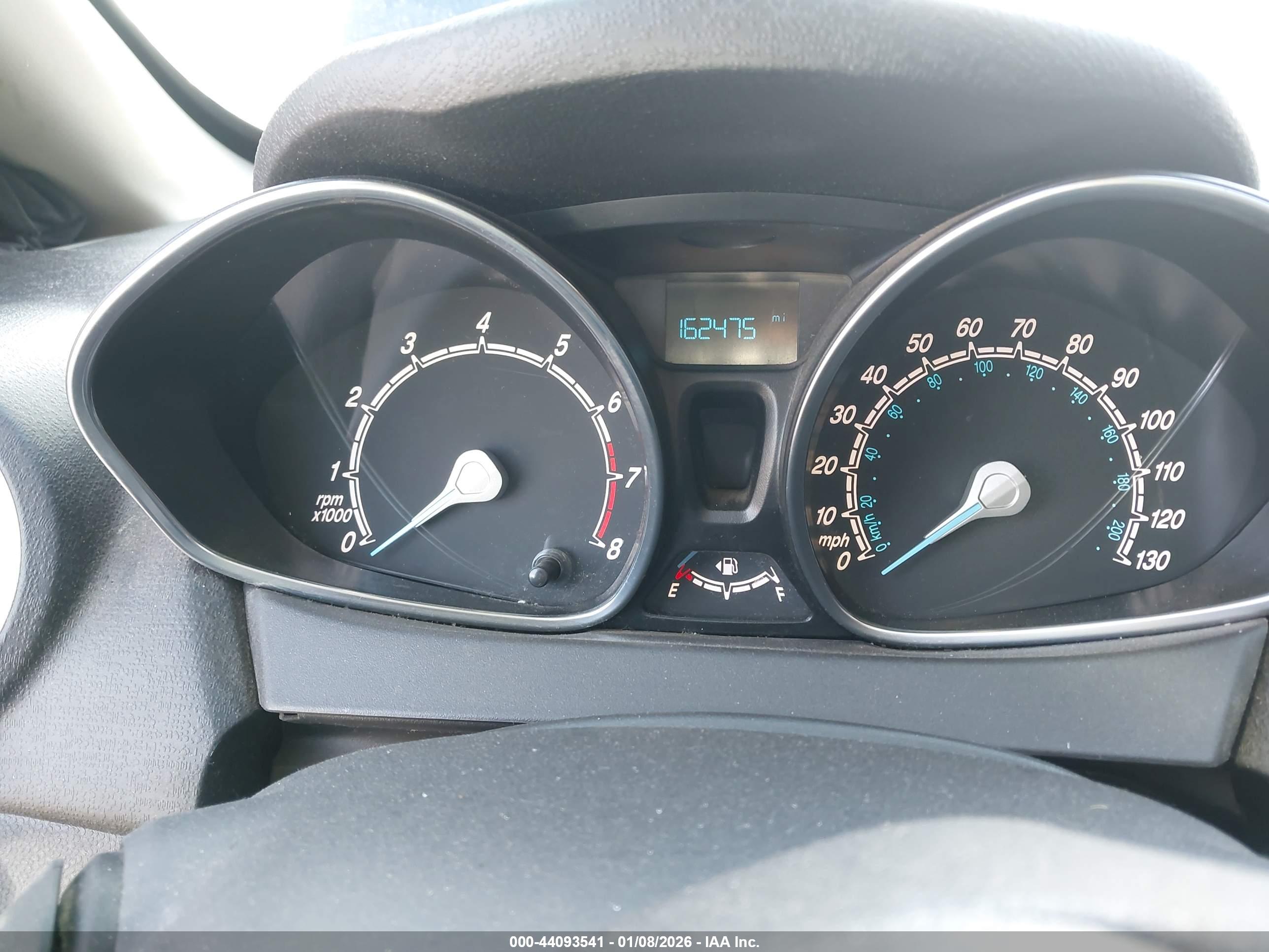 FORD FIESTA image 7