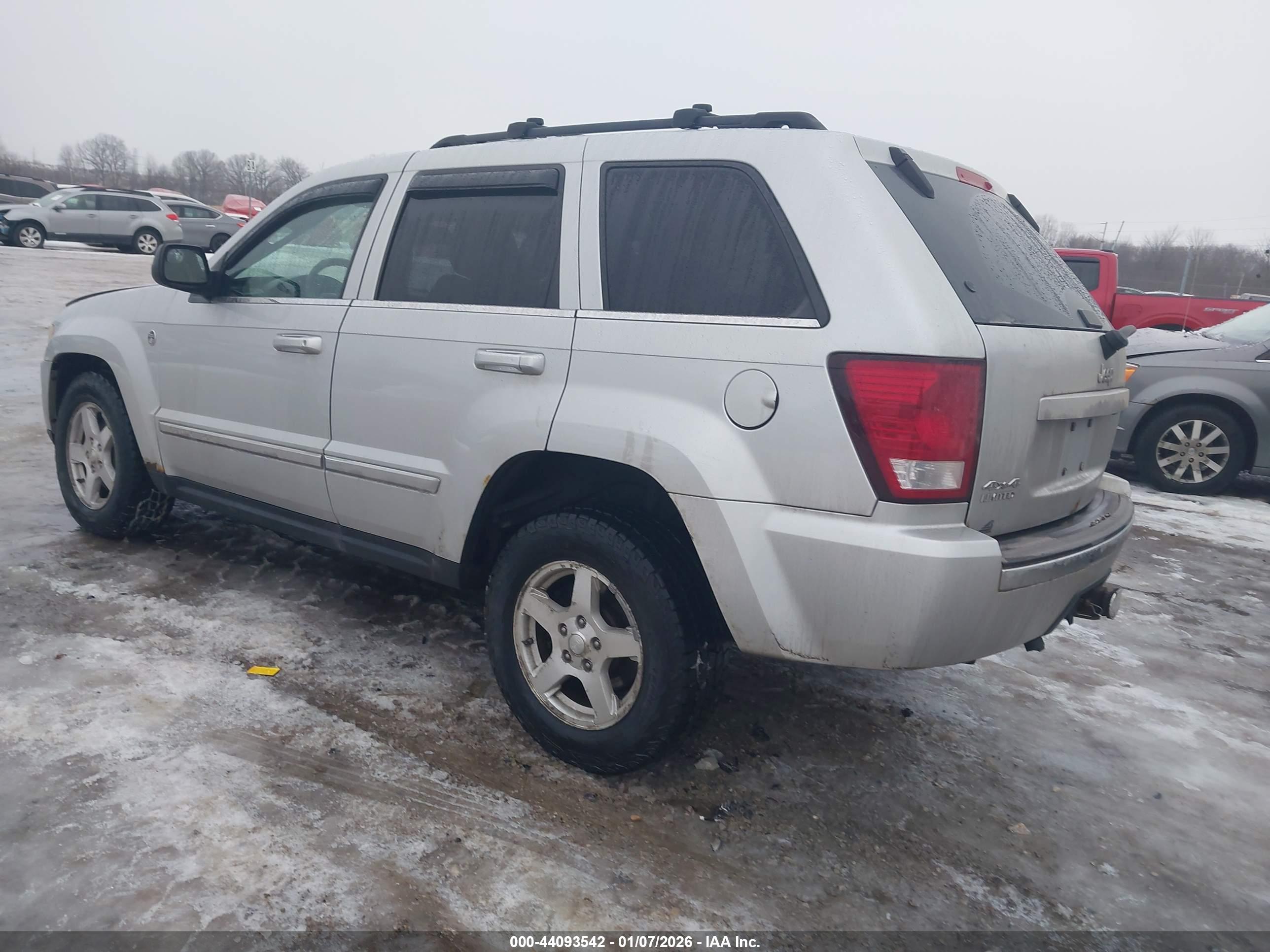 JEEP GRAND image 3