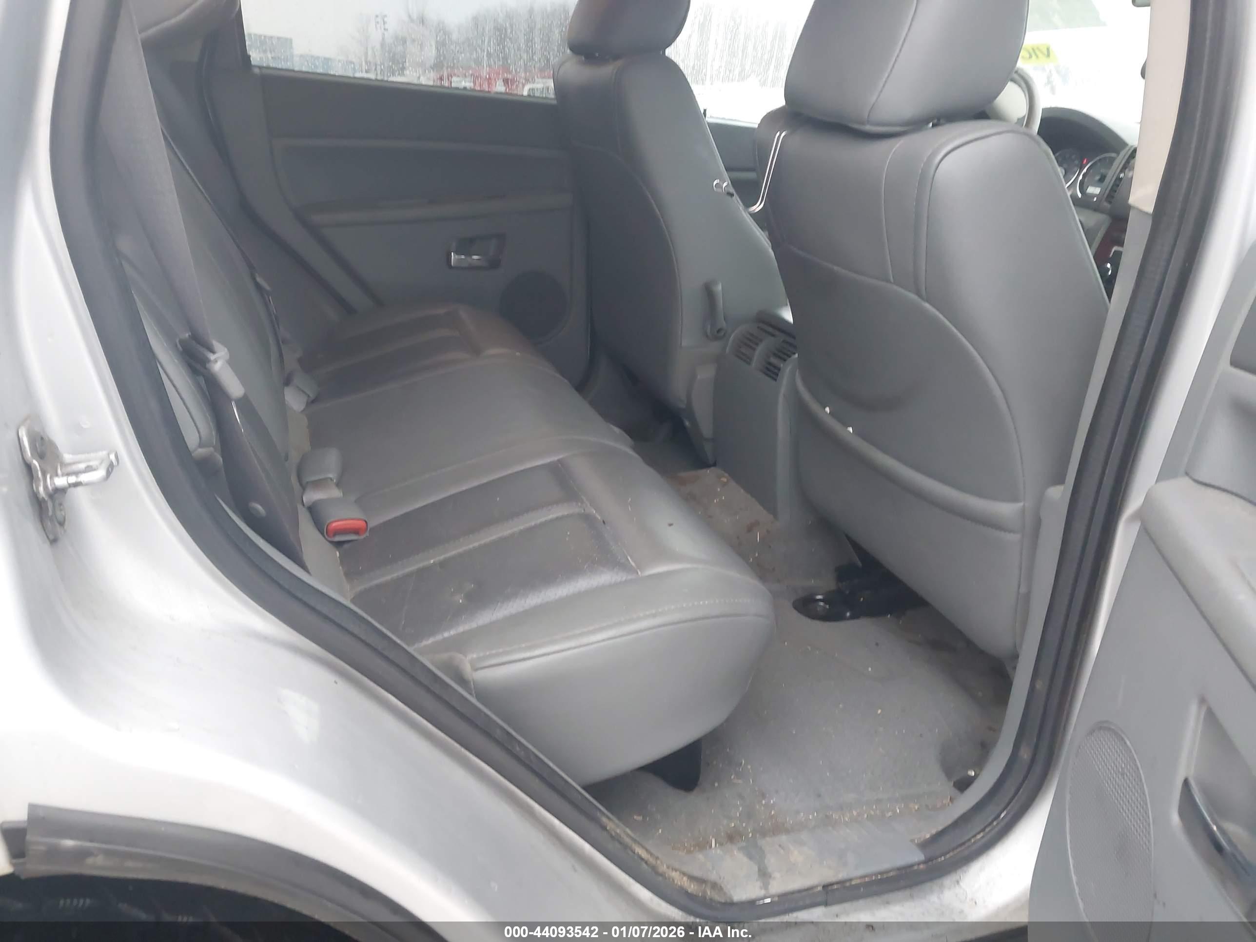 JEEP GRAND image 8