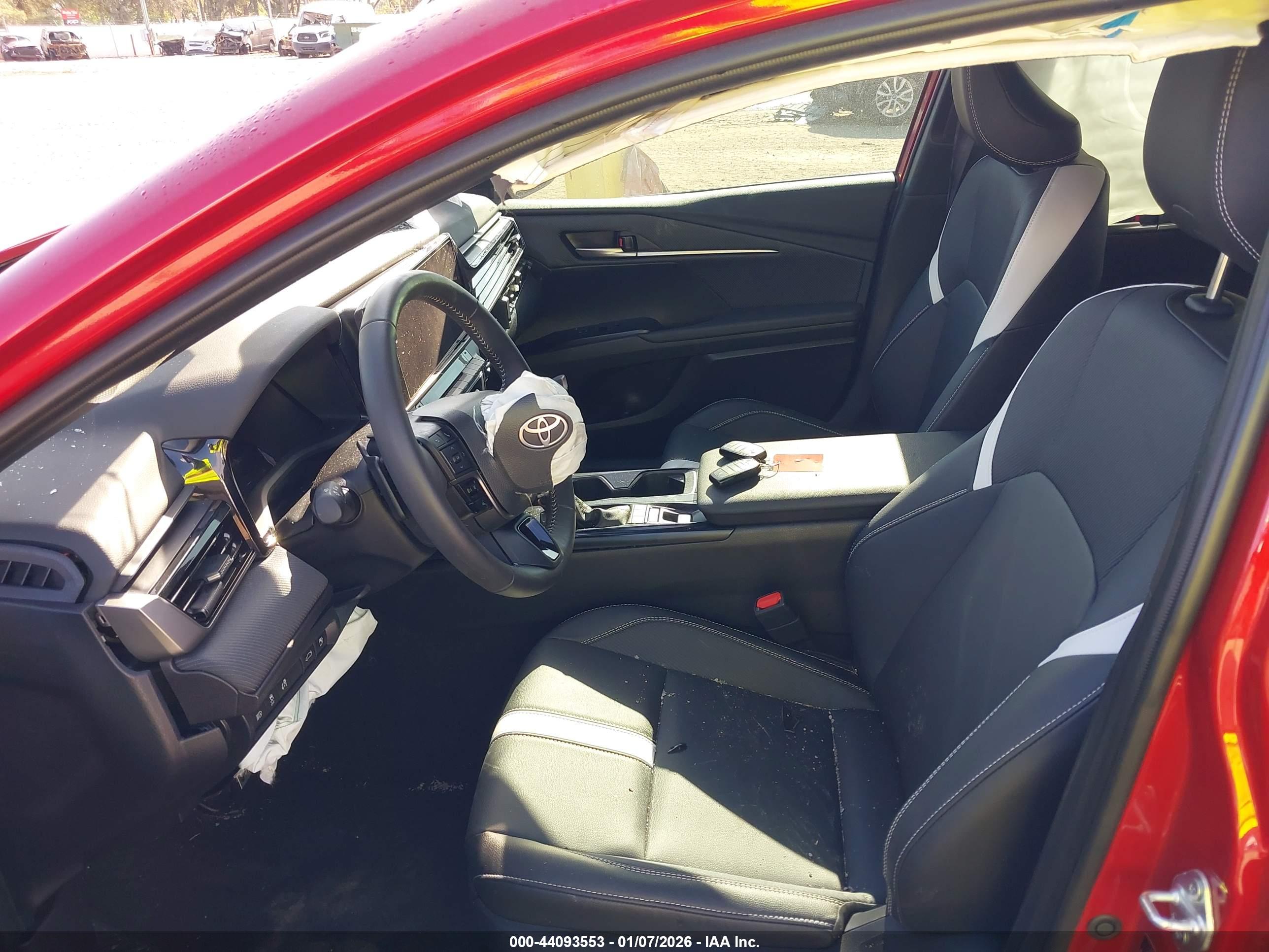 TOYOTA CAMRY image 5
