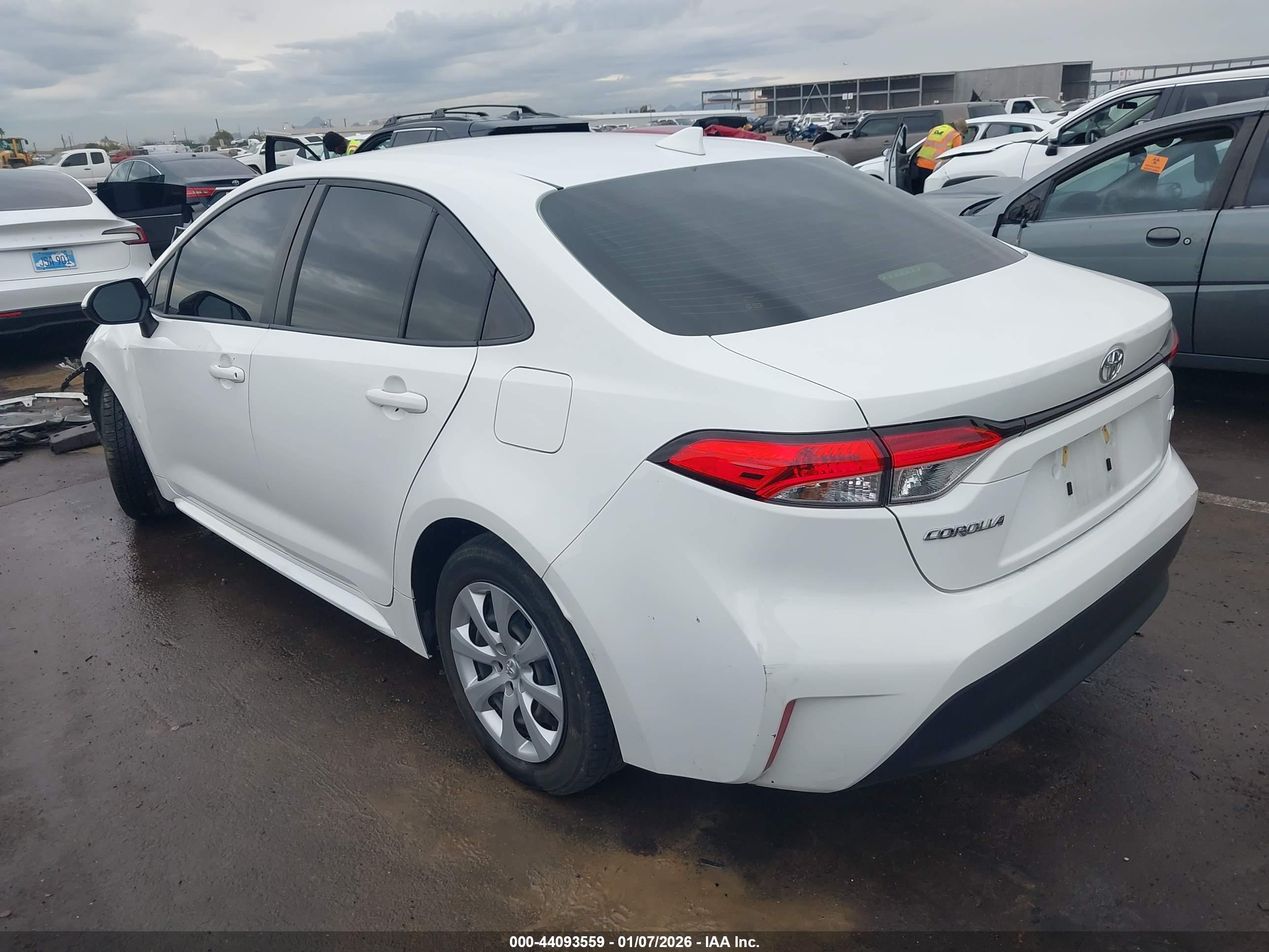 TOYOTA COROLLA image 3