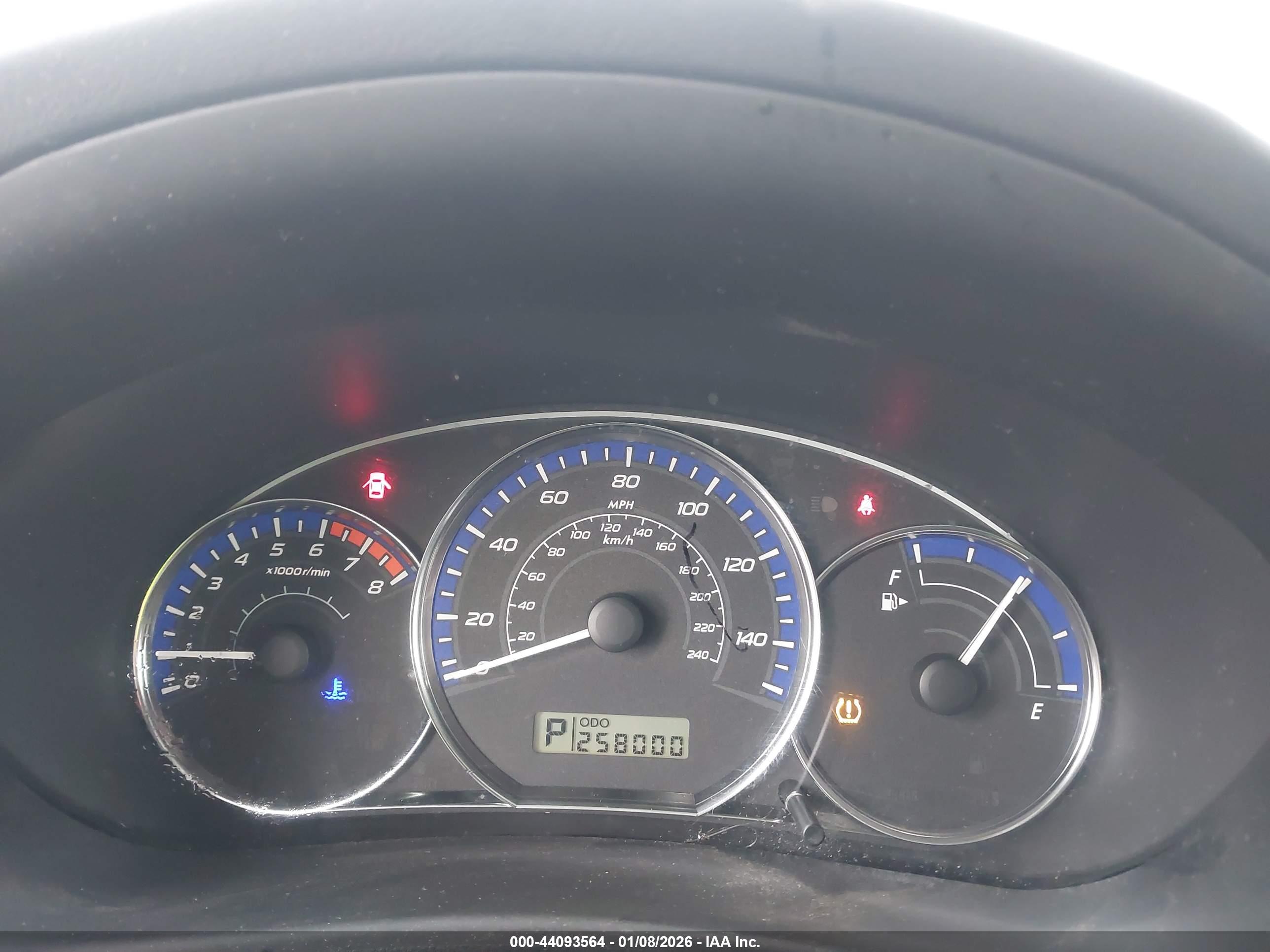 SUBARU FORESTER image 7