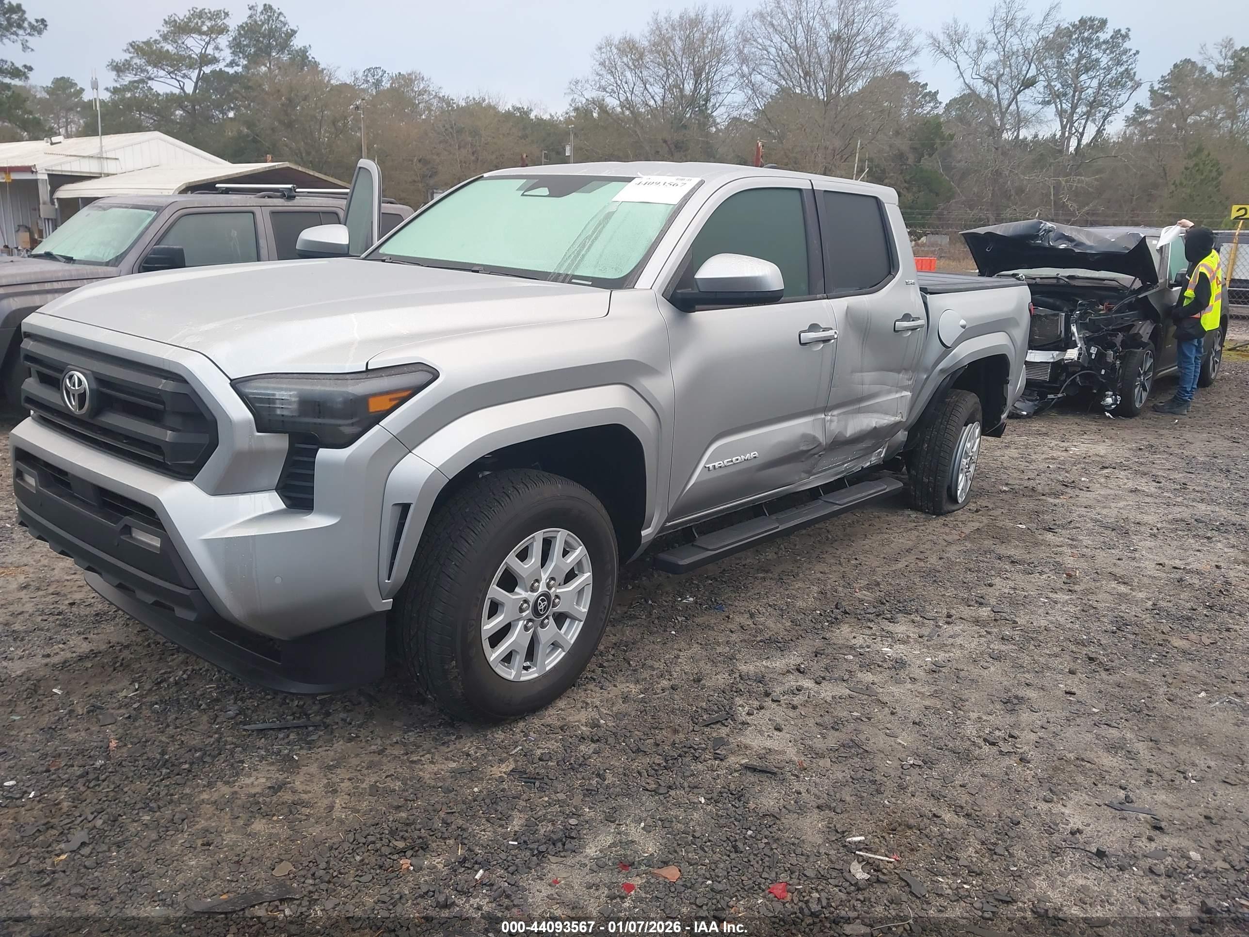 TOYOTA TACOMA image 2