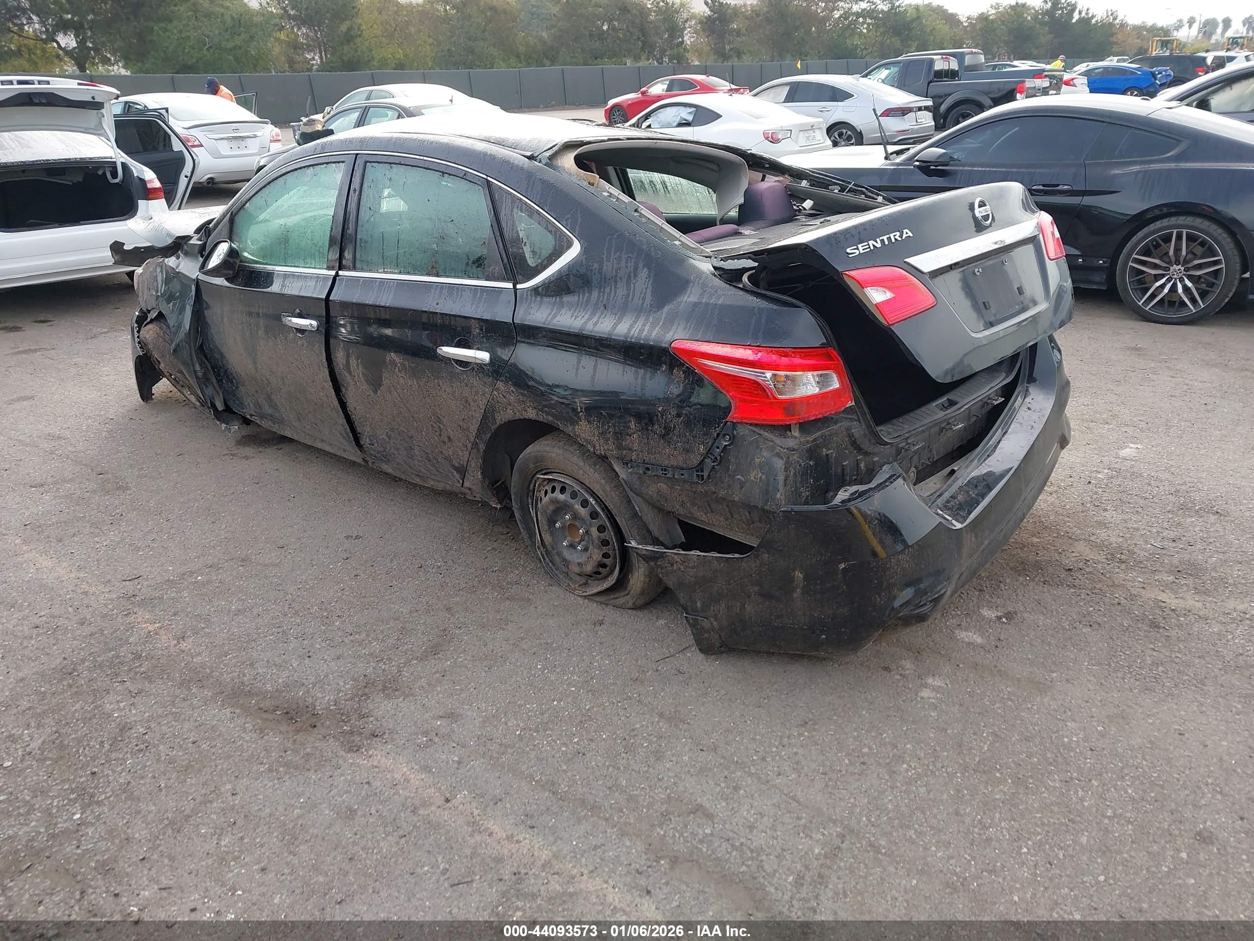 NISSAN SENTRA image 3
