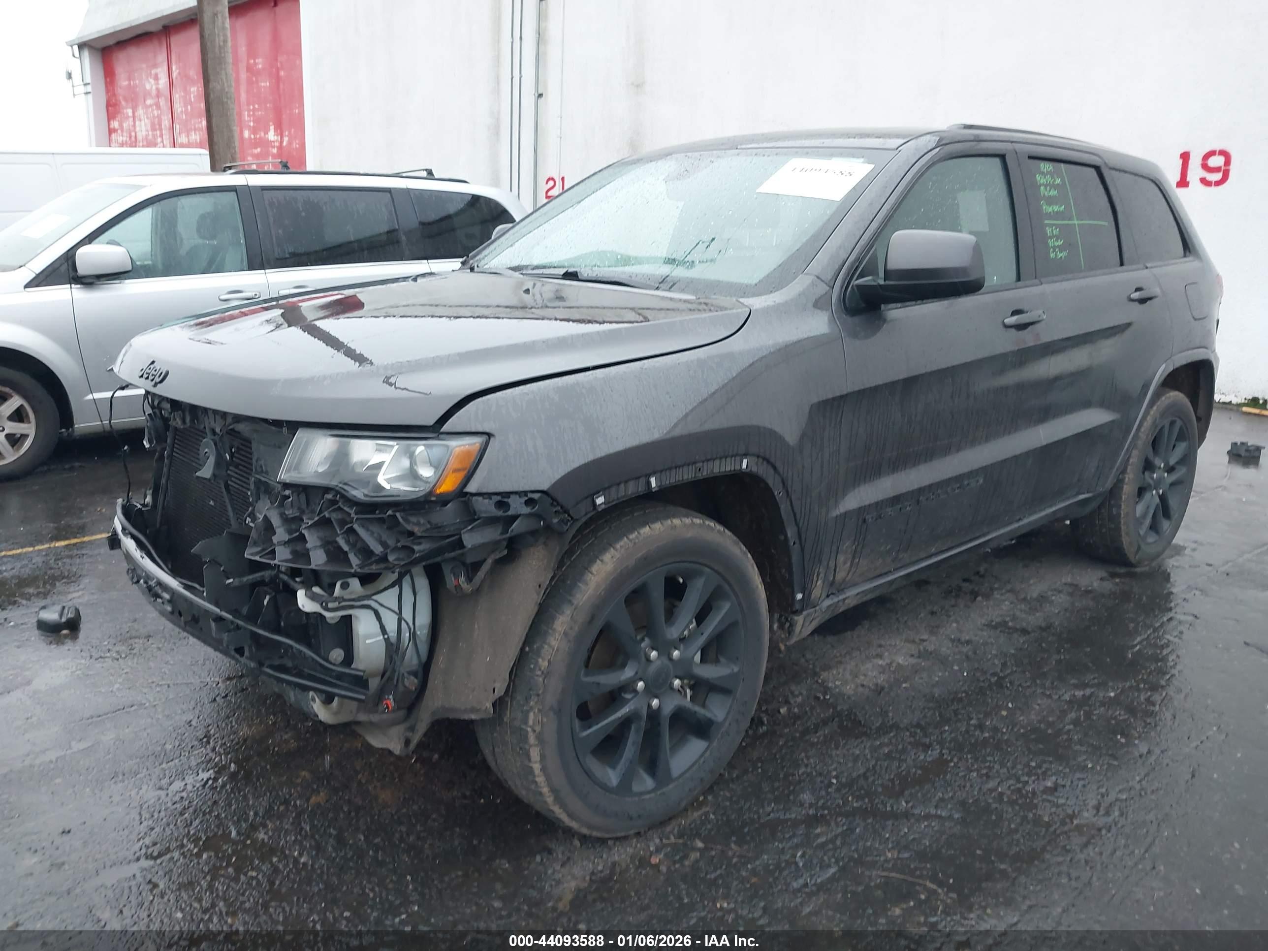JEEP GRAND image 2