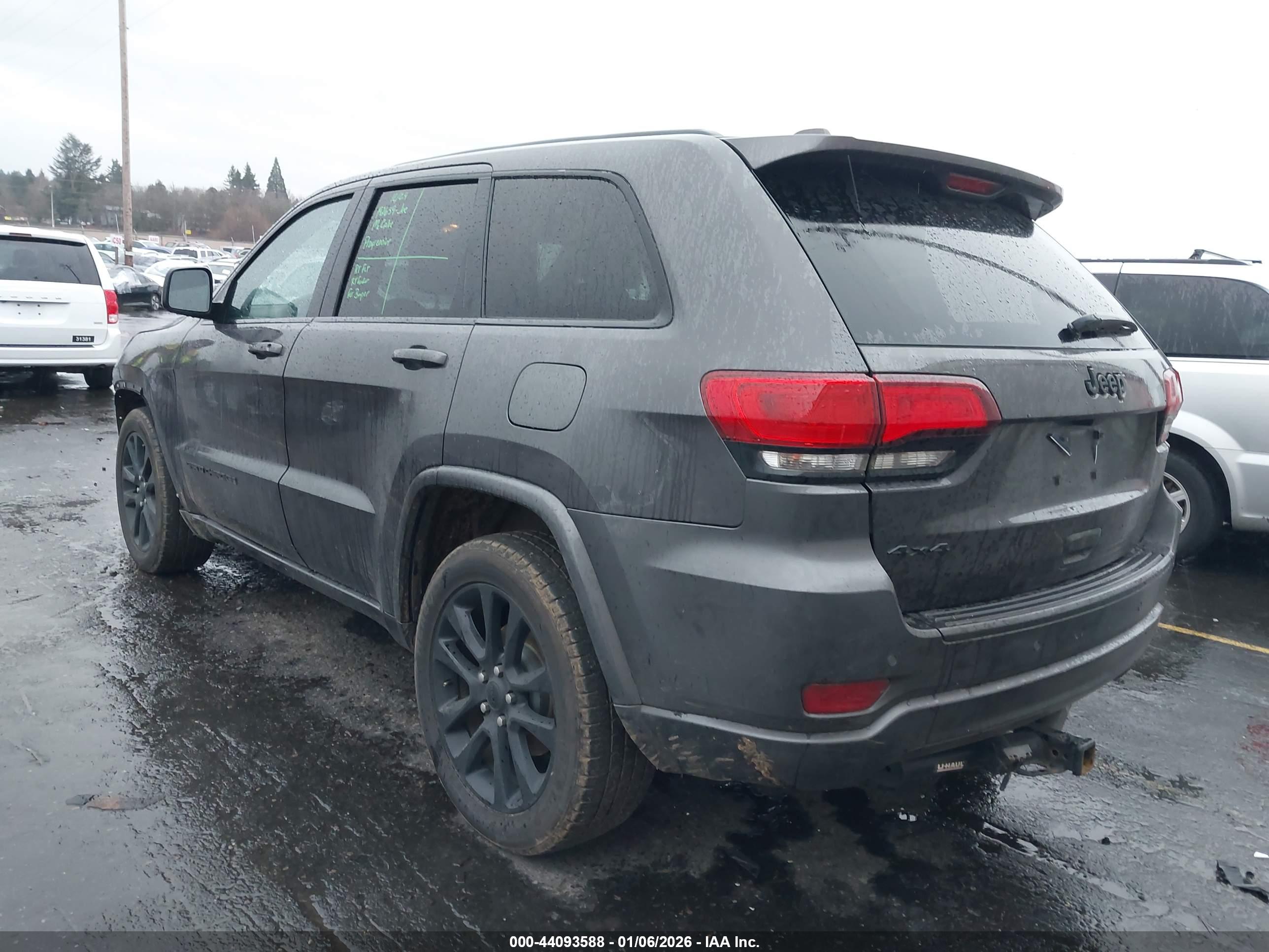 JEEP GRAND image 3