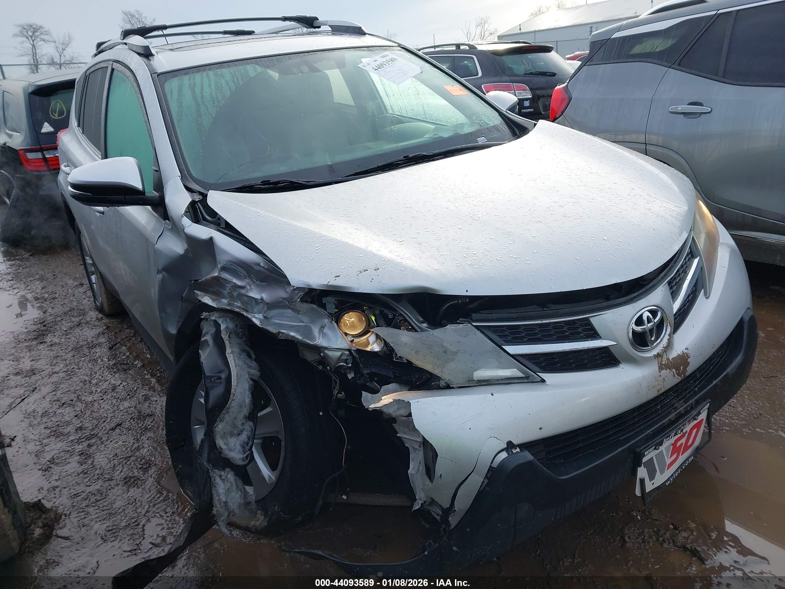 TOYOTA RAV4 image 6