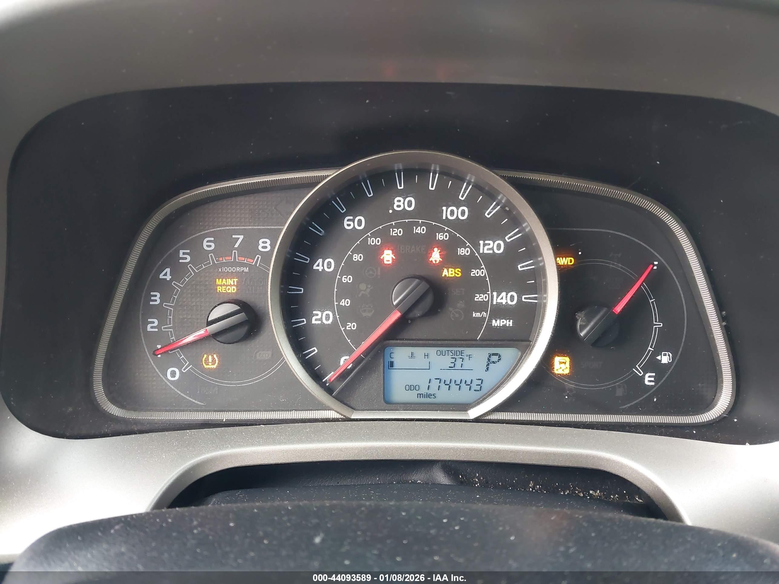 TOYOTA RAV4 image 7