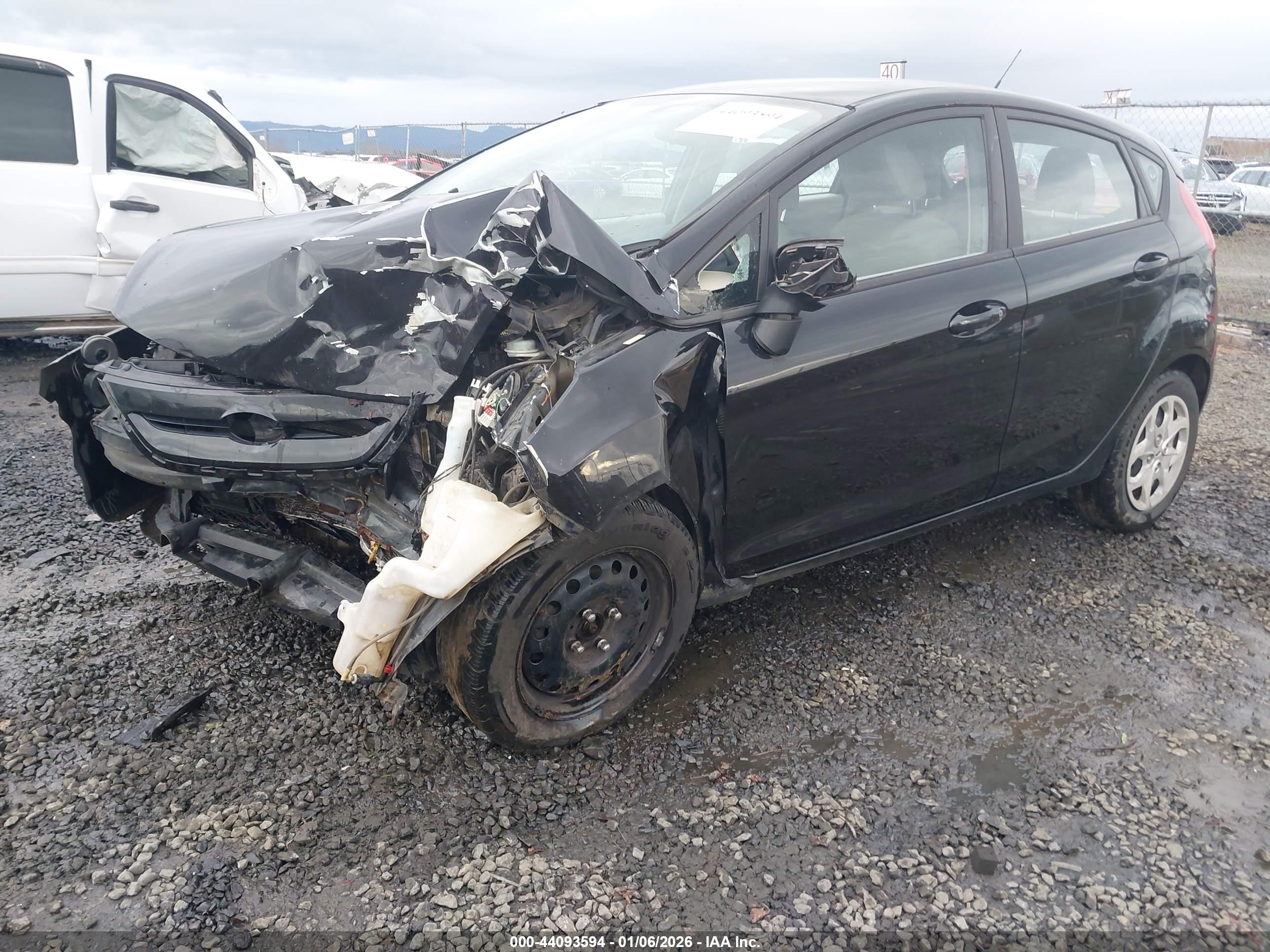 FORD FIESTA image 2