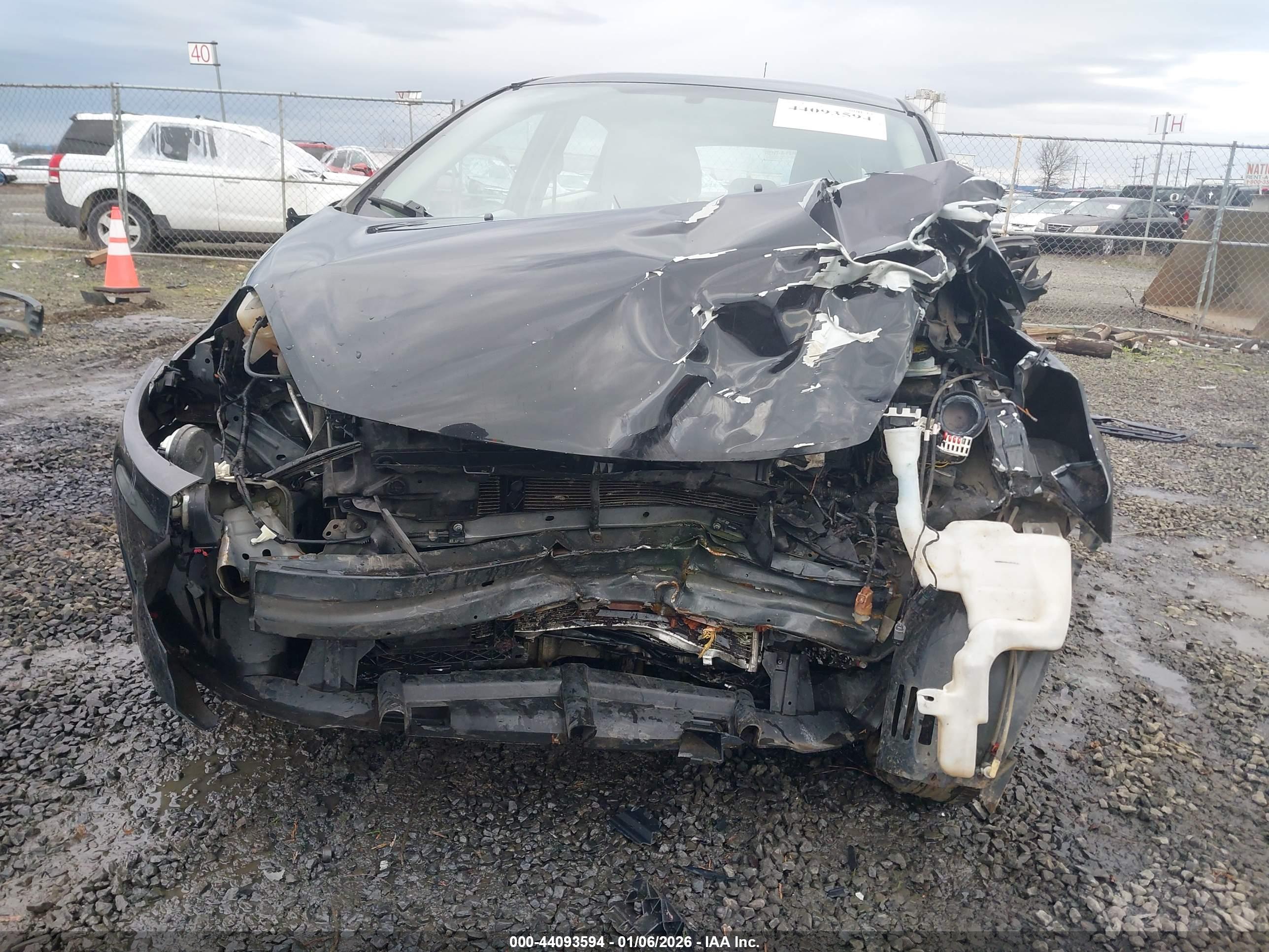 FORD FIESTA image 6