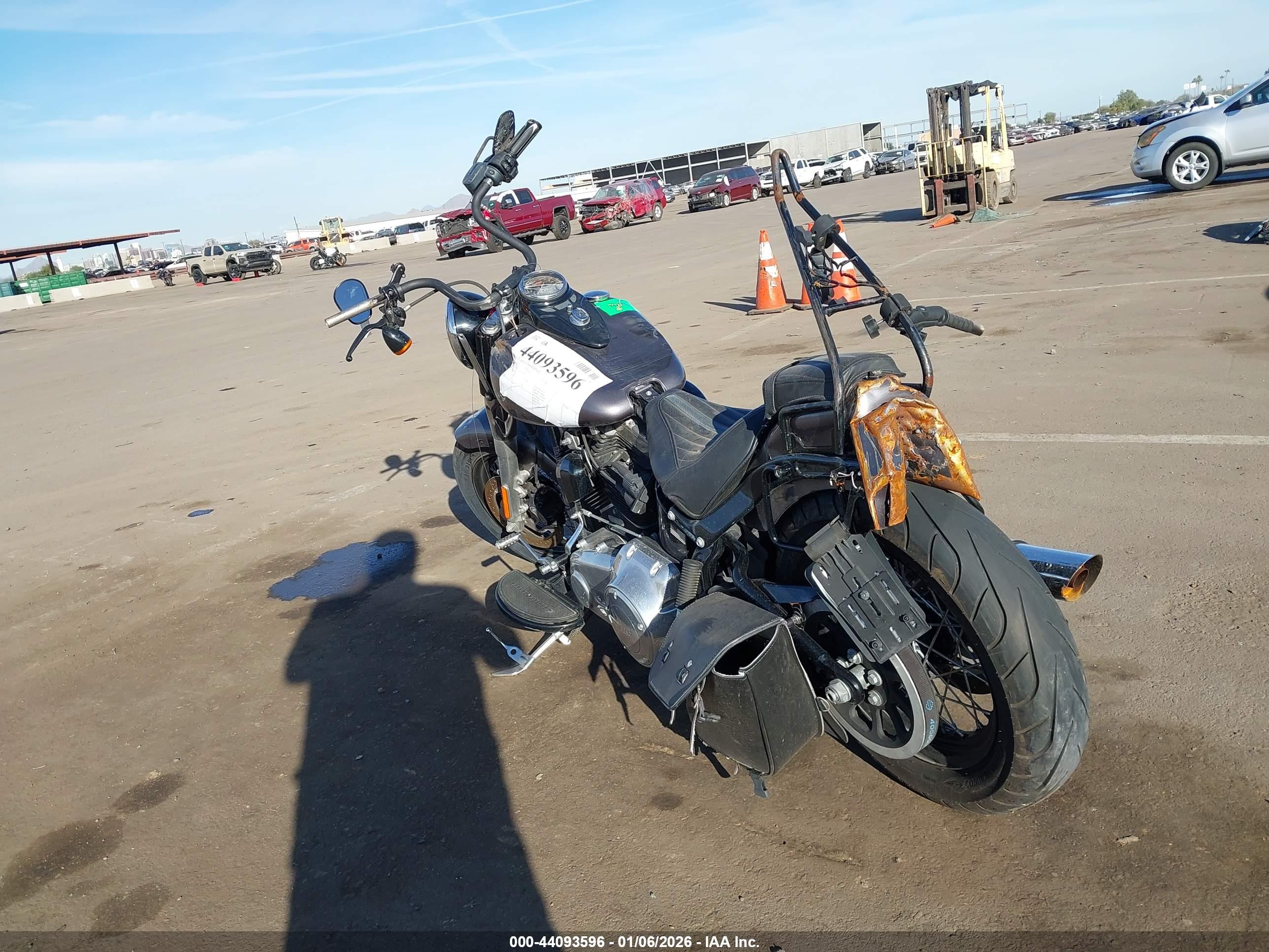 HARLEY-DAVIDSON FLS image 3